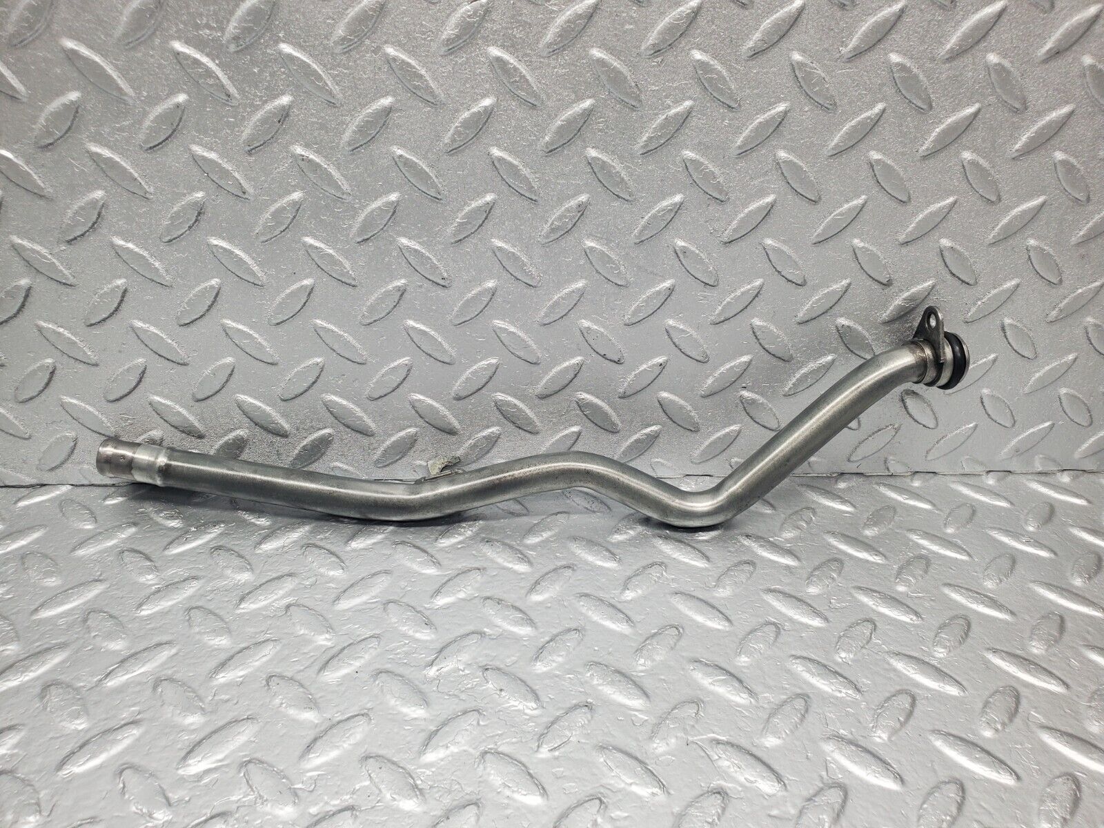 46193 Mercedes-Benz W124 280E Coolant Pipe