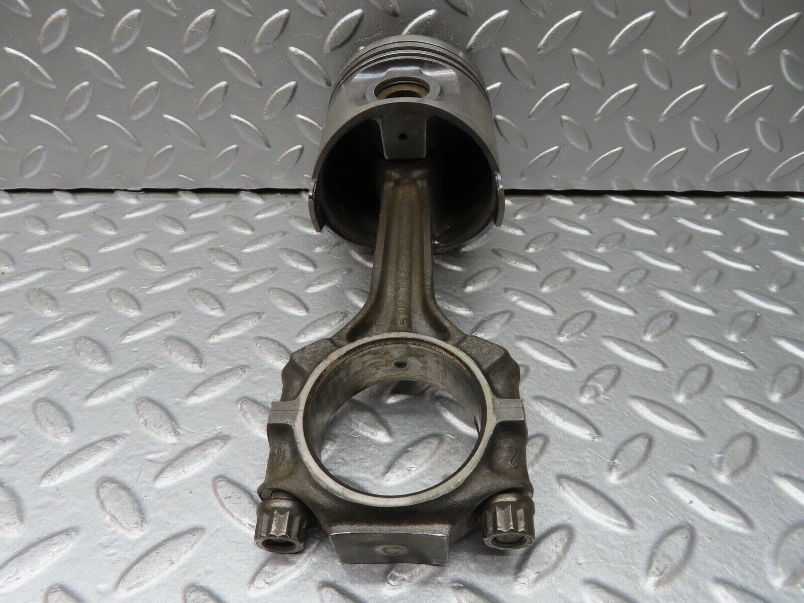 20667 Mercedes-Benz R107 450SL Piston With Connecting Rod 92.00 mm