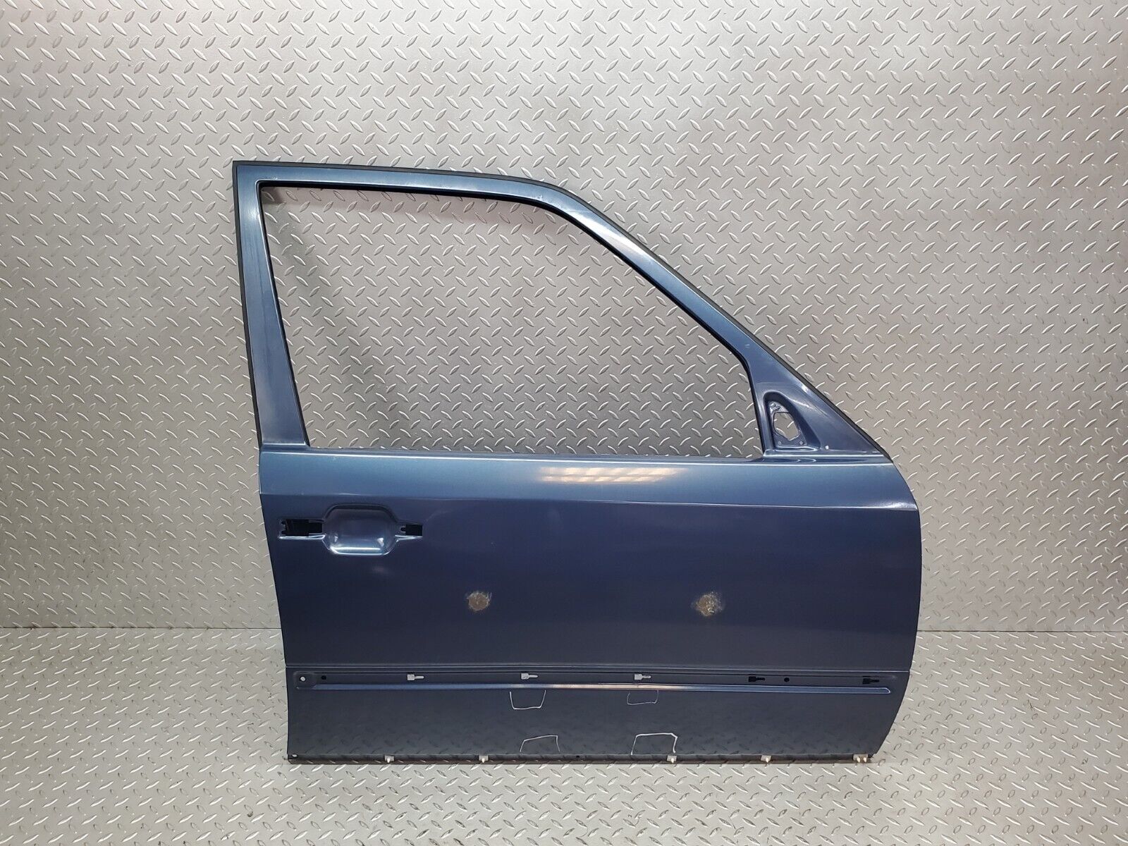 44704 Mercedes-Benz W124 220E Front Right Door