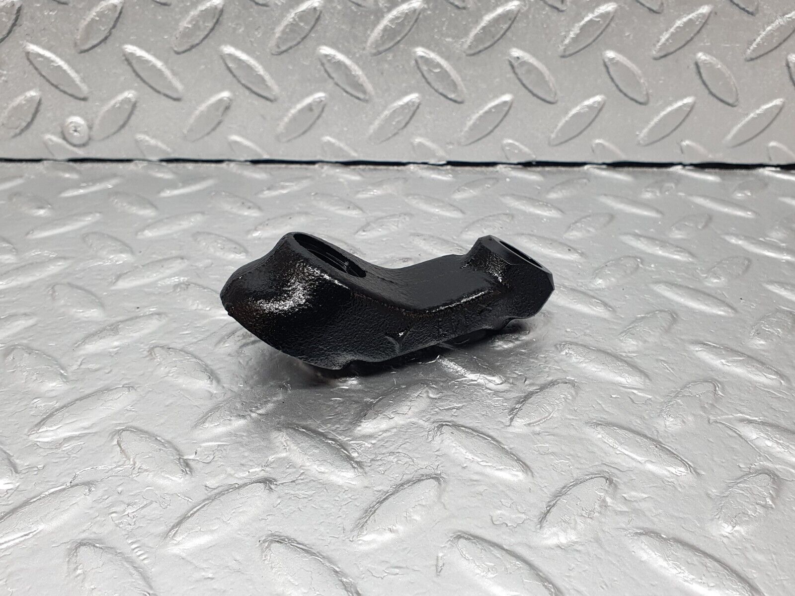 43557 Mercedes-Benz C126 380SEC Coupe Belt Tensioner Pulley Bracket 1171320040