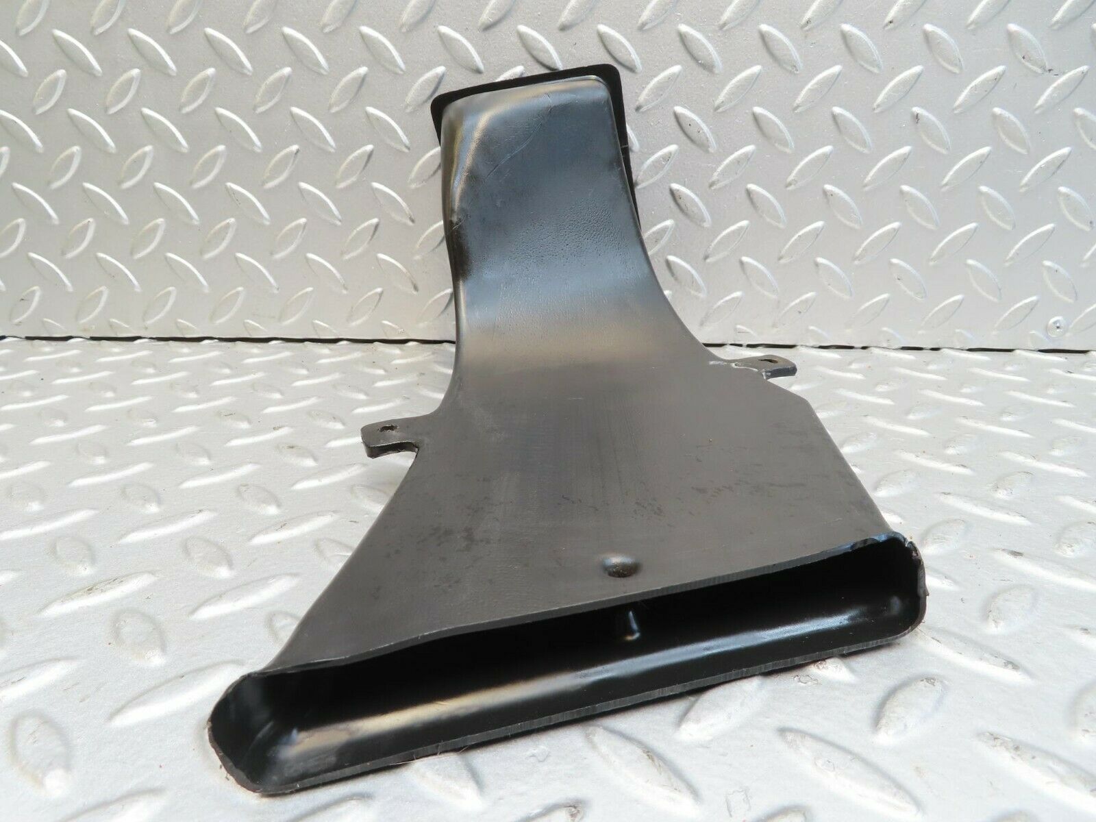 15525 Mercedes-Benz R107 450SL Floor Ventilation Duct Left 1078310146