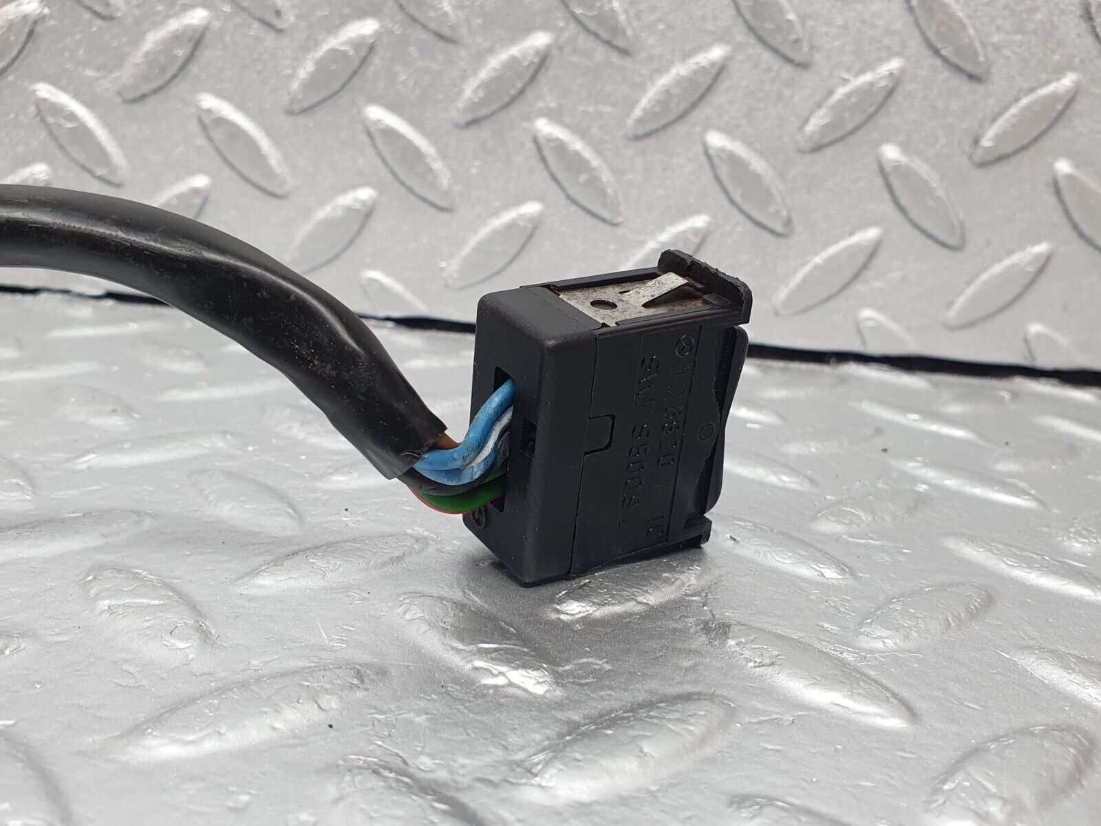 43583 Mercedes-Benz C126 380SEC Coupe Rear Electric Window Switch 1268201710