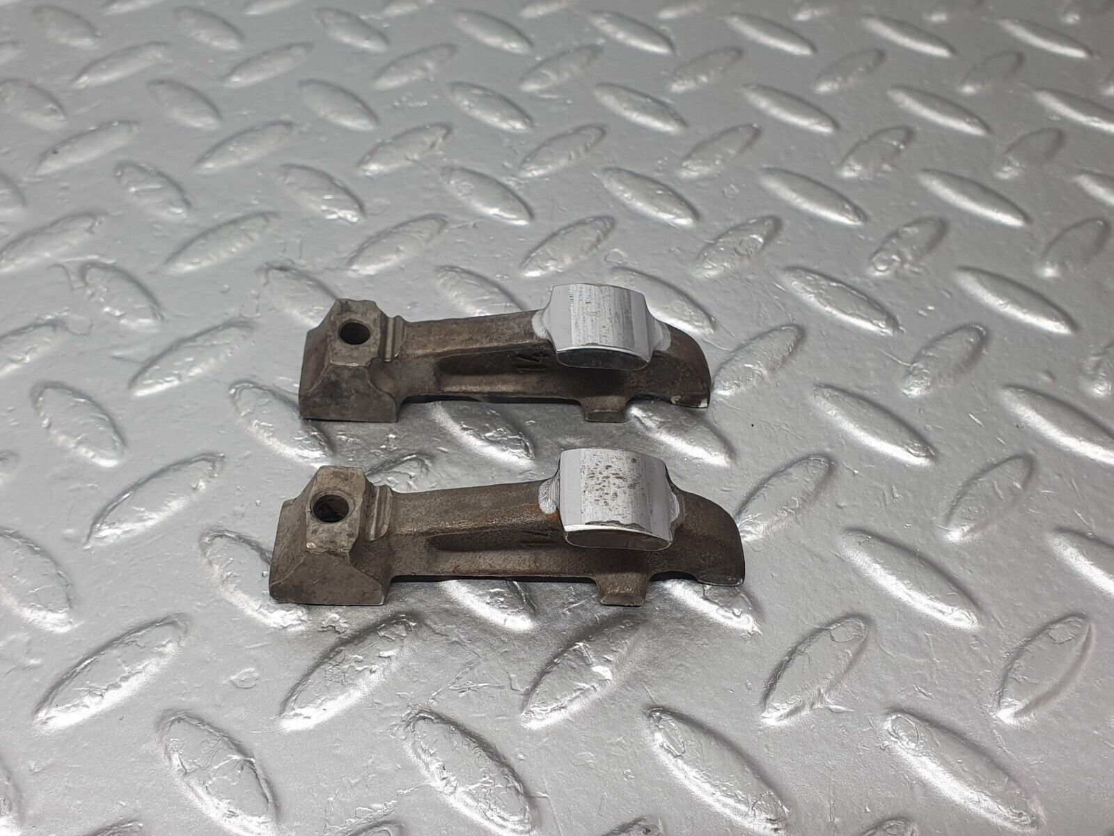 43358 Mercedes-Benz W108 280SE Valve Rocker Arm With Retaining Spring