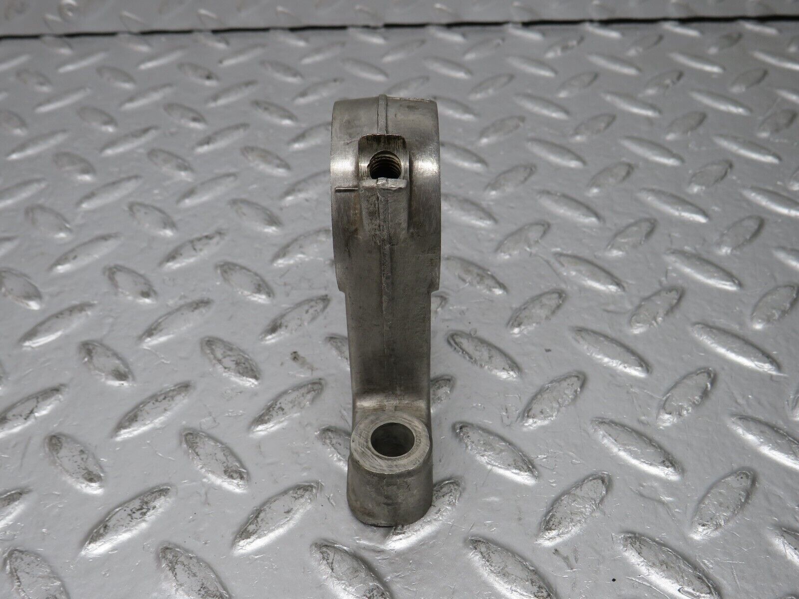 32794 Mercedes-Benz C107 R107 350 V8 Camshaft Tower Bearing 1160511810