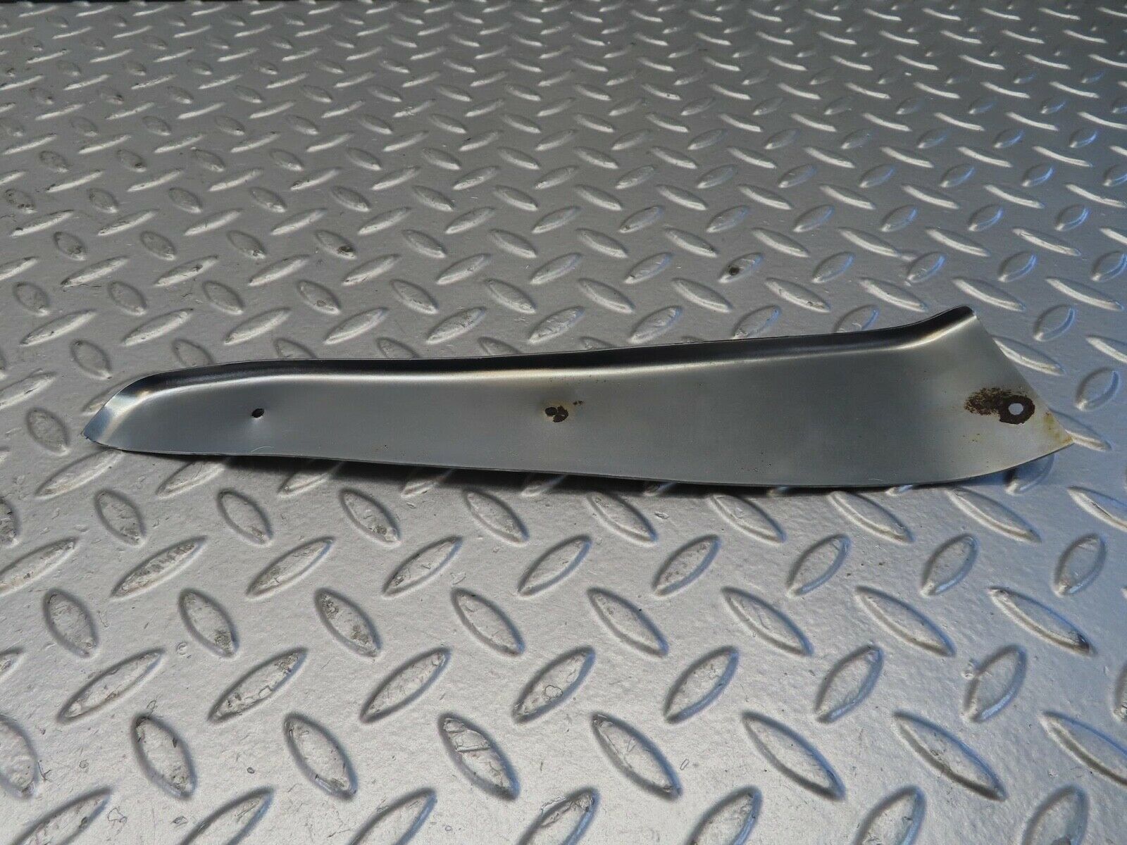 11657 Mercedes-Benz R107 450SL Left Door Chrome Cover