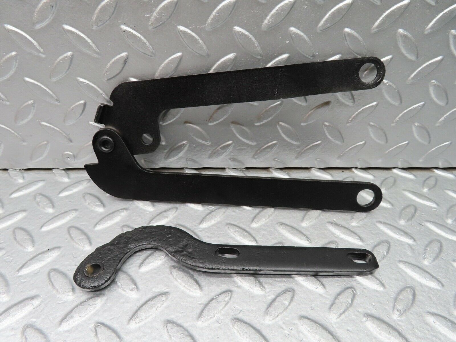 20618 Mercedes-Benz R107 450SL Bonnet Hinge Left Side