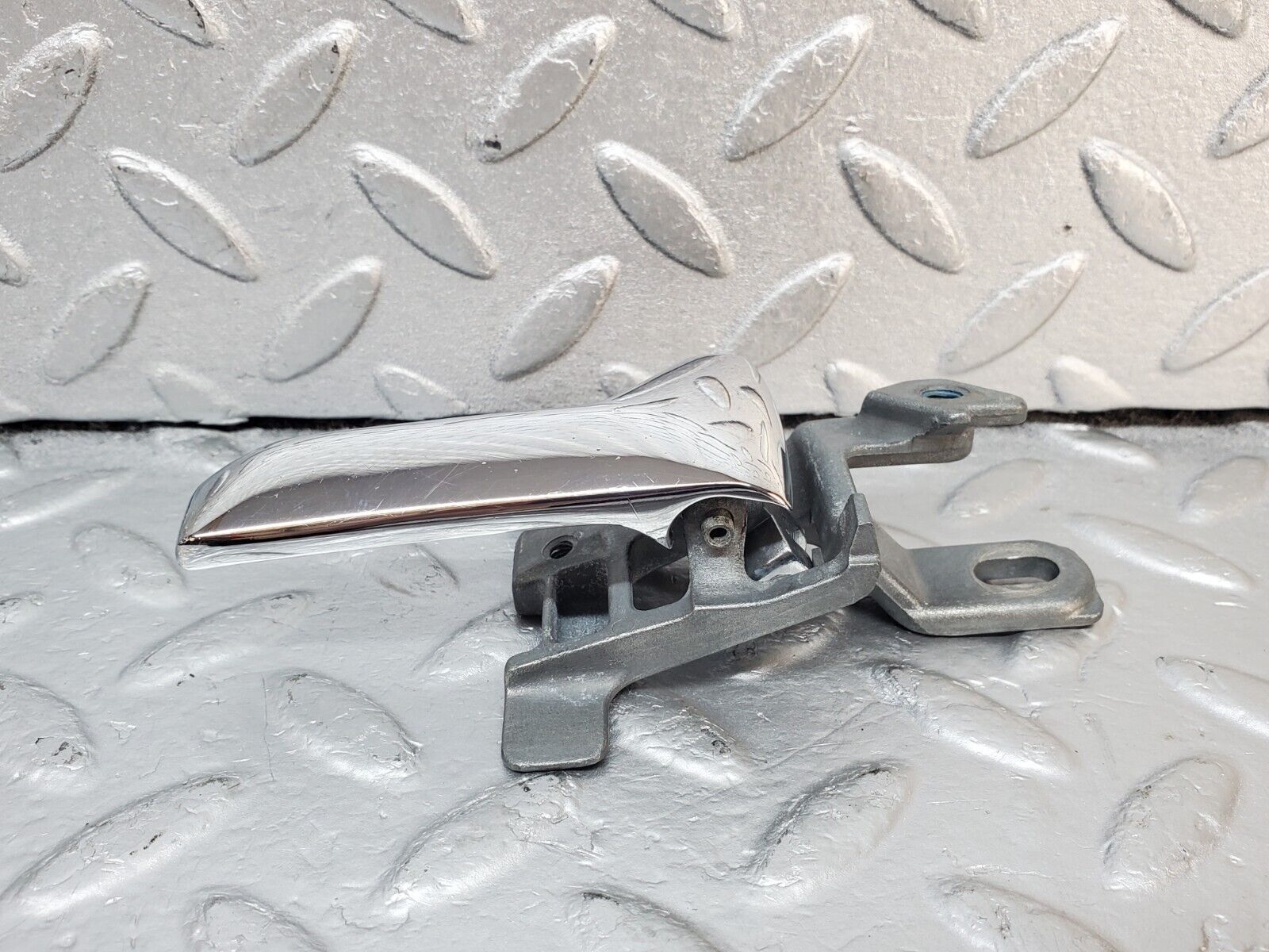 45559 Mercedes-Benz W126 420SE Right Door Interior Handle