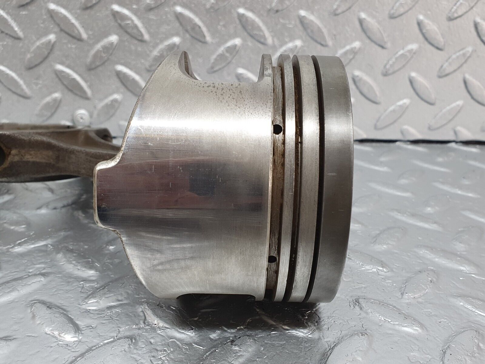 43775 Mercedes-Benz C126 380SEC Coupe Piston With Connecting Rod 88.010 11610