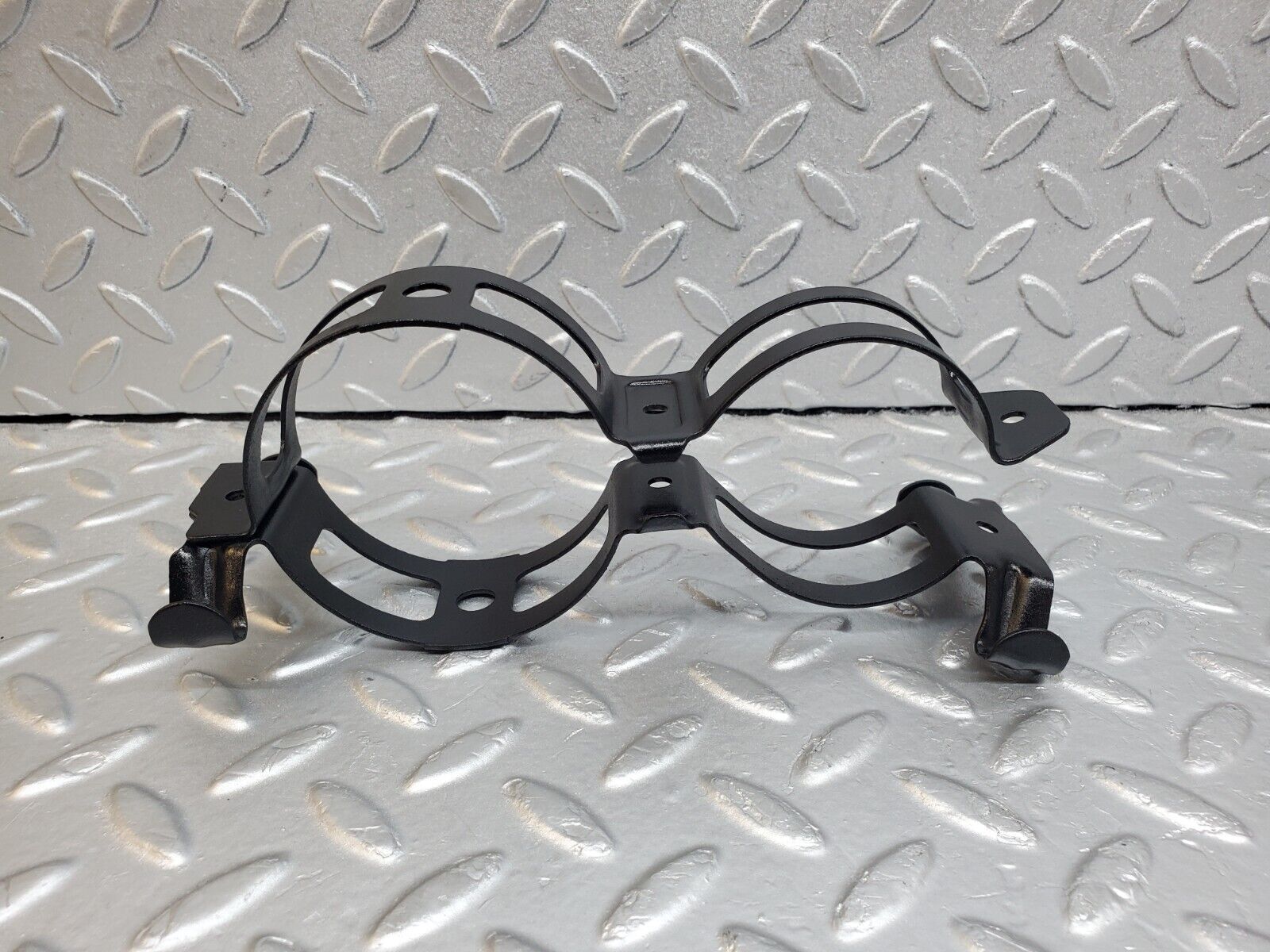 44728 Mercedes-Benz W124 220E Fuel Pump Fuel Filter Bracket Holder