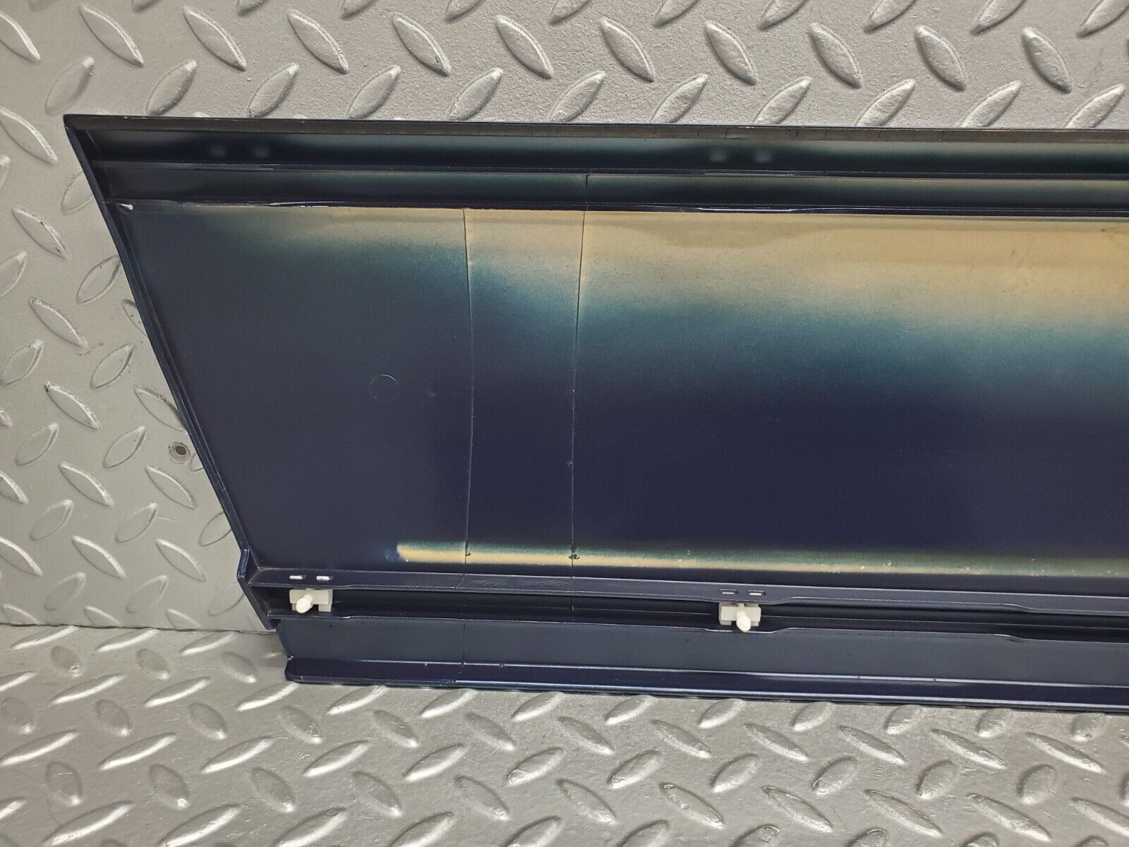 46746 Mercedes-Benz R129 320SL Coupe Right Door Lower Moulding Trim 1296902240