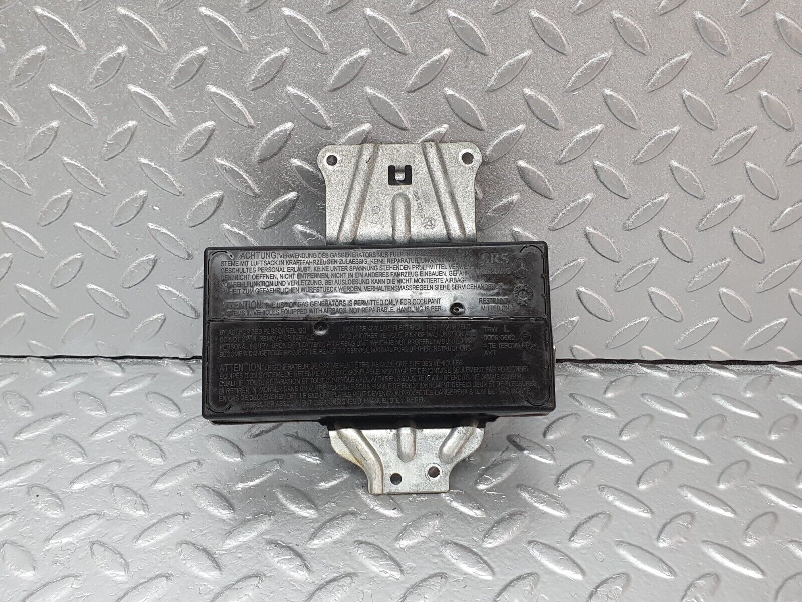 41751 Mercedes-Benz W202 C200 Left Side Airbag Module 002798269 1708600305