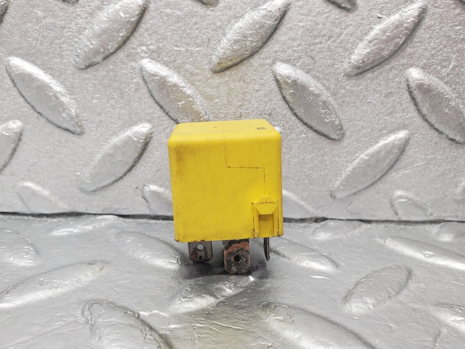 46916 Mercedes-Benz R129 320SL Coupe Multi Purpose Relay 0025421419