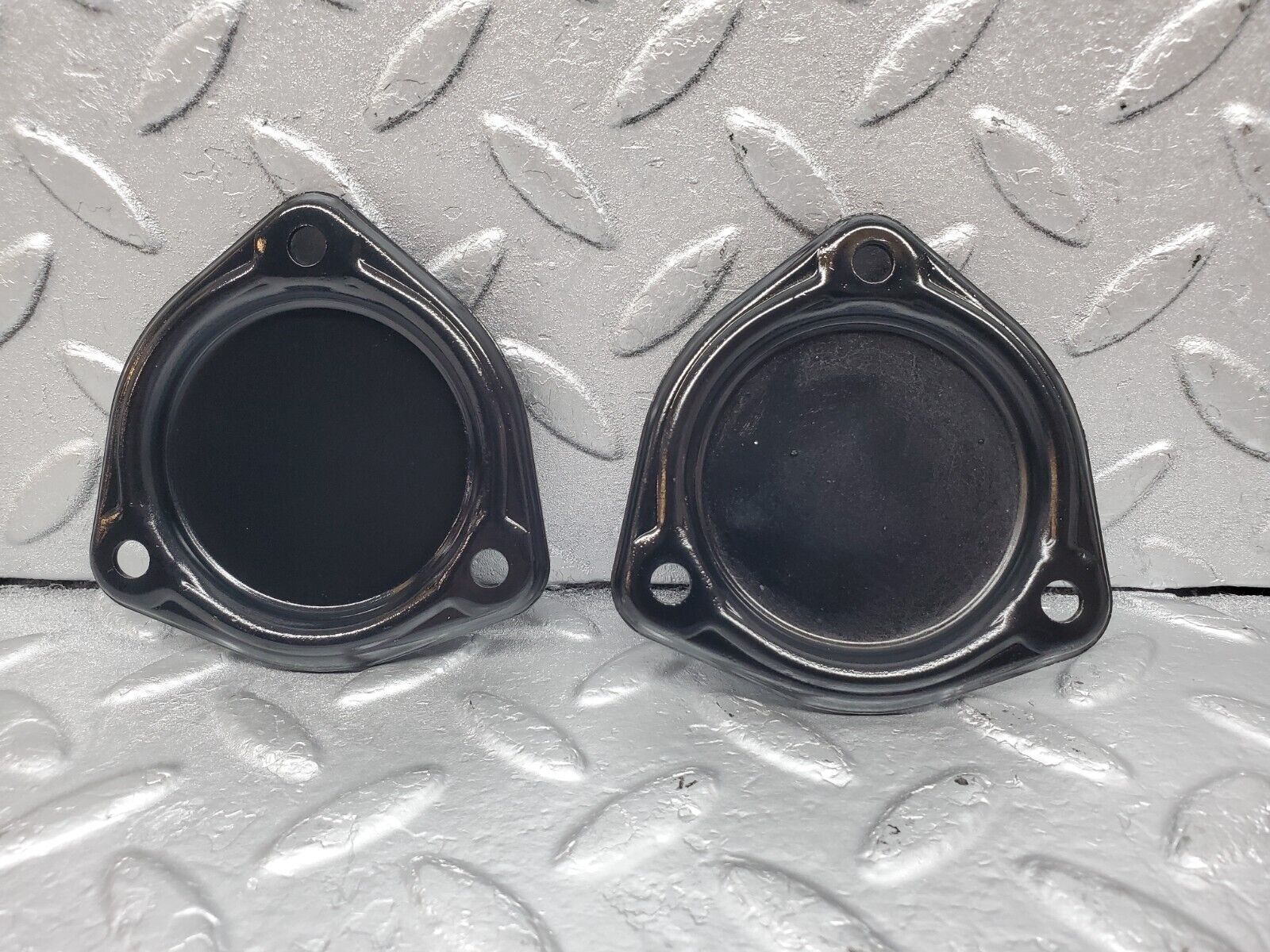 45469 Mercedes-Benz 280E M110.988 Camshaft Access Cover Plate