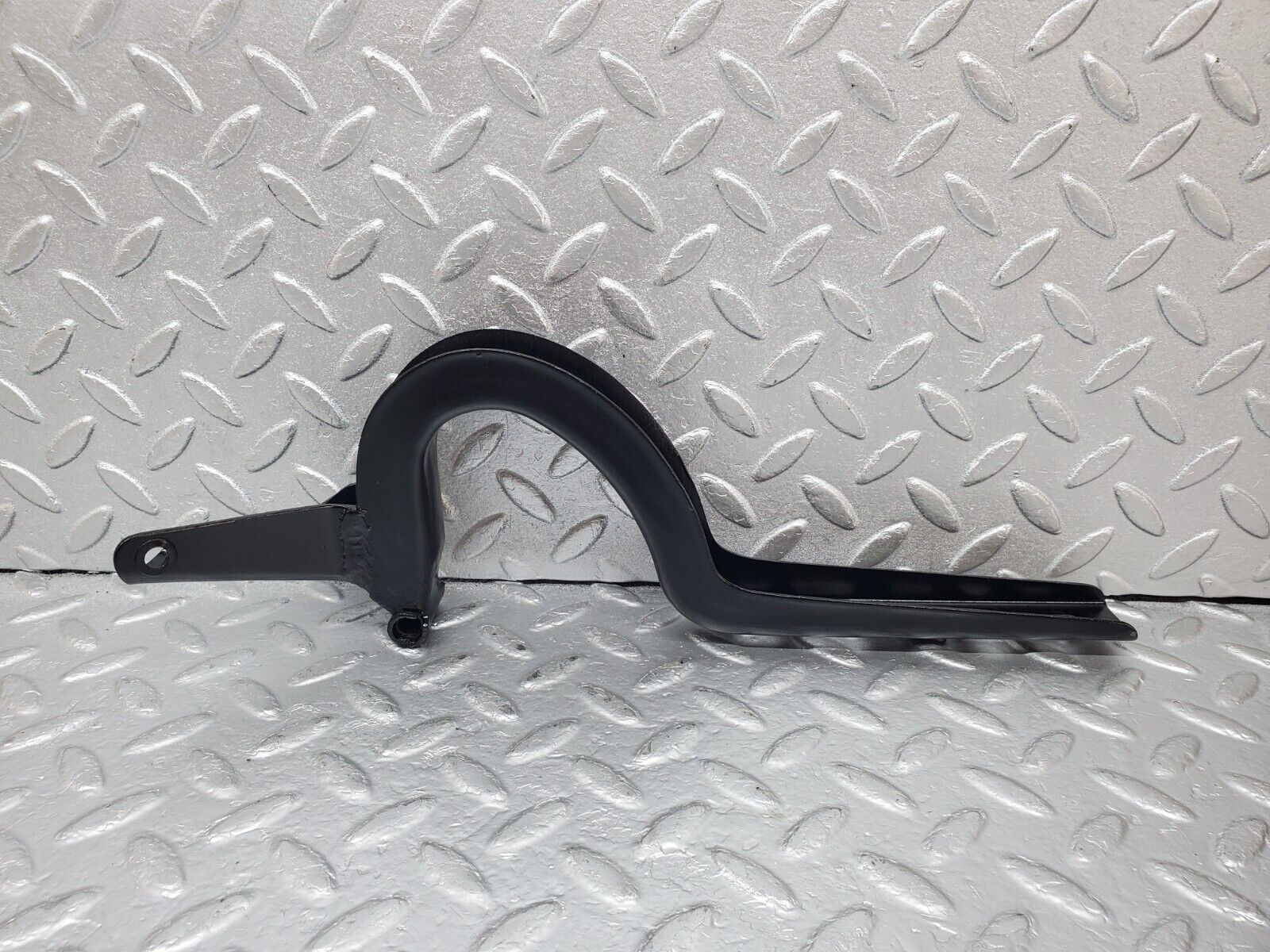 44480 Mercedes-Benz W123 280E Trunk Lid Hinge Right Side 1237500287