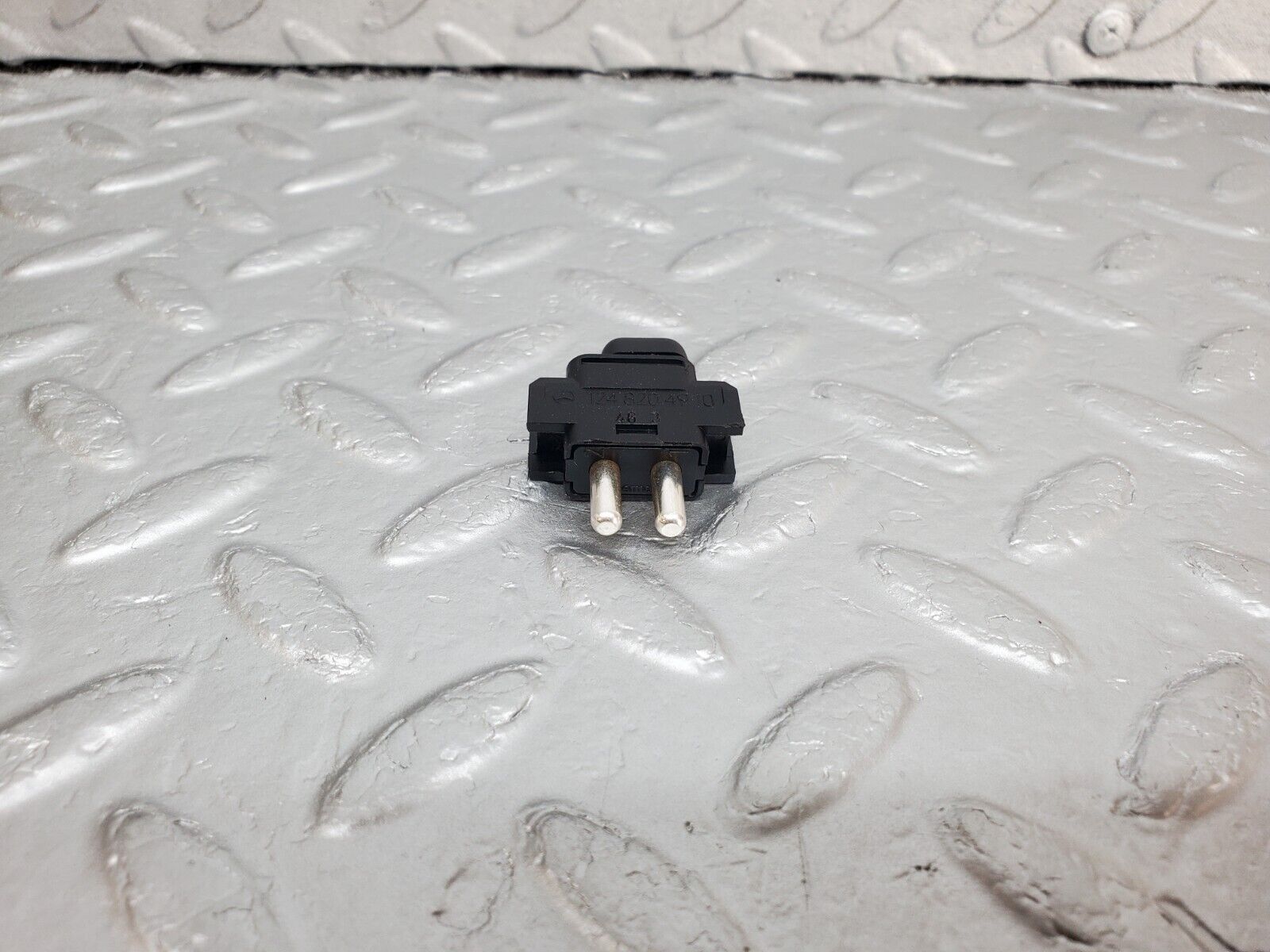 44671 Mercedes-Benz W124 220E Child Lock Control Switch 1248204910