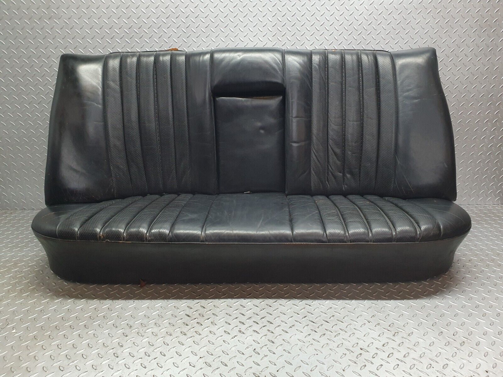 43479 Mercedes-Benz W108 280SE Rear Seat Leather Black 1099240216