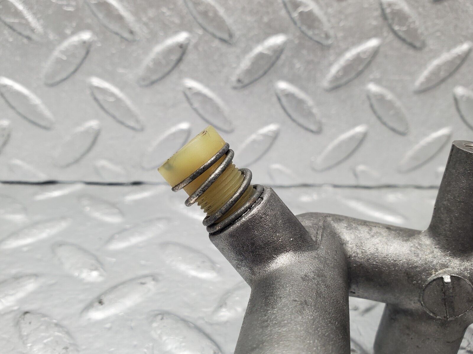 46575 Mercedes-Benz C123 280CE Coupe Auxiliary Air Slide K-Jetronic 1100940412