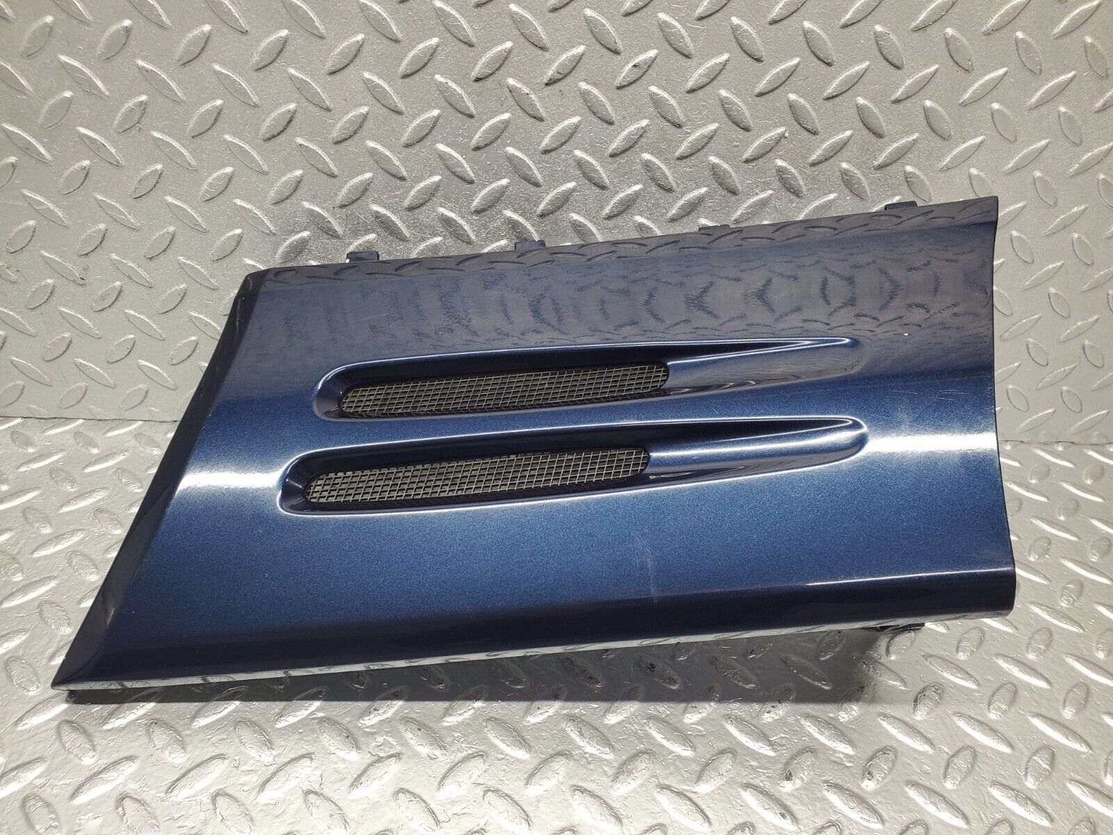 46737 Mercedes-Benz R129 320SL Coupe Front Right Fender Wing Moulding Trim 1296901840 1296900474