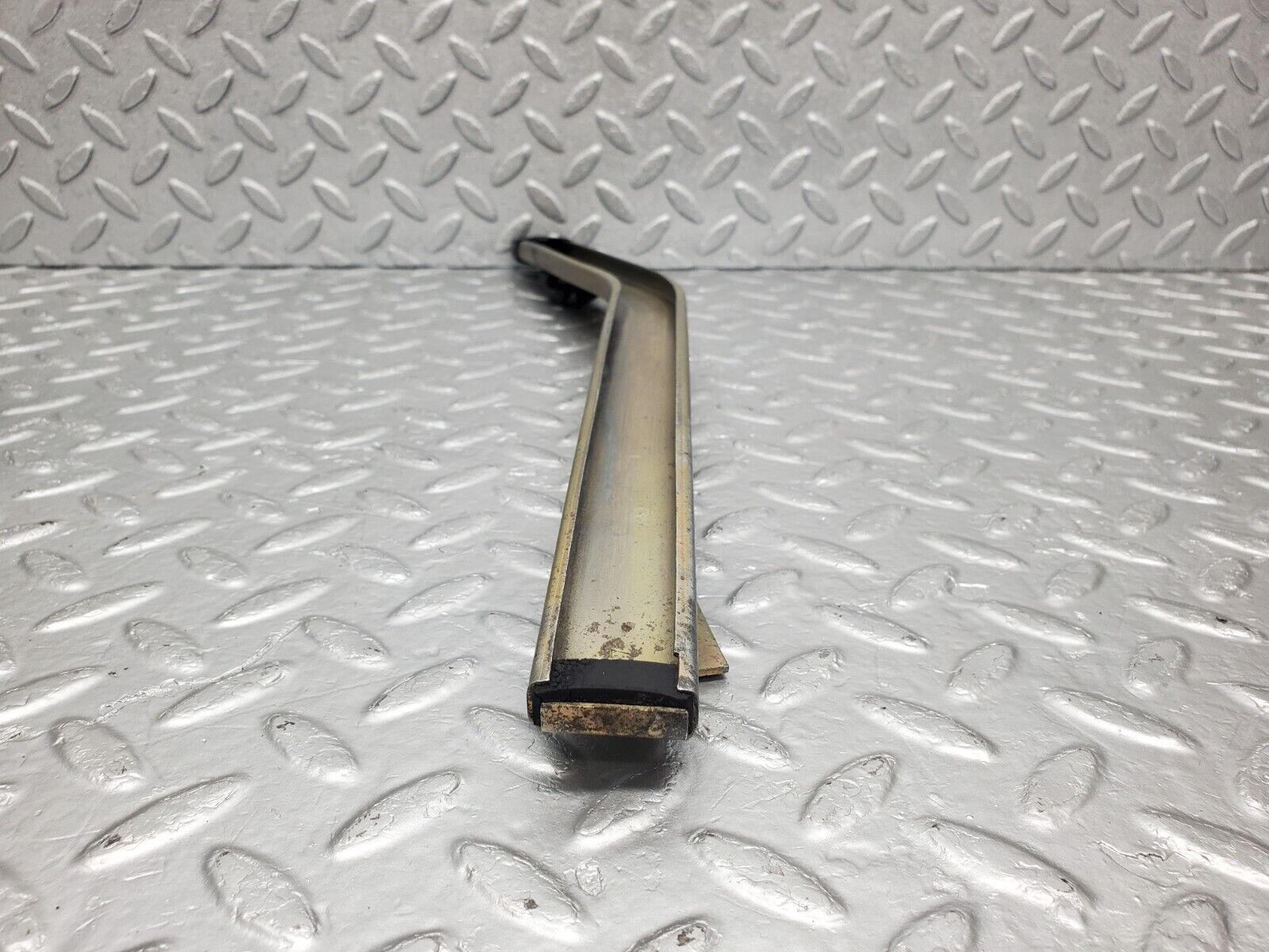 46354 Mercedes-Benz C123 280CE Coupe Rear Left Window Channel