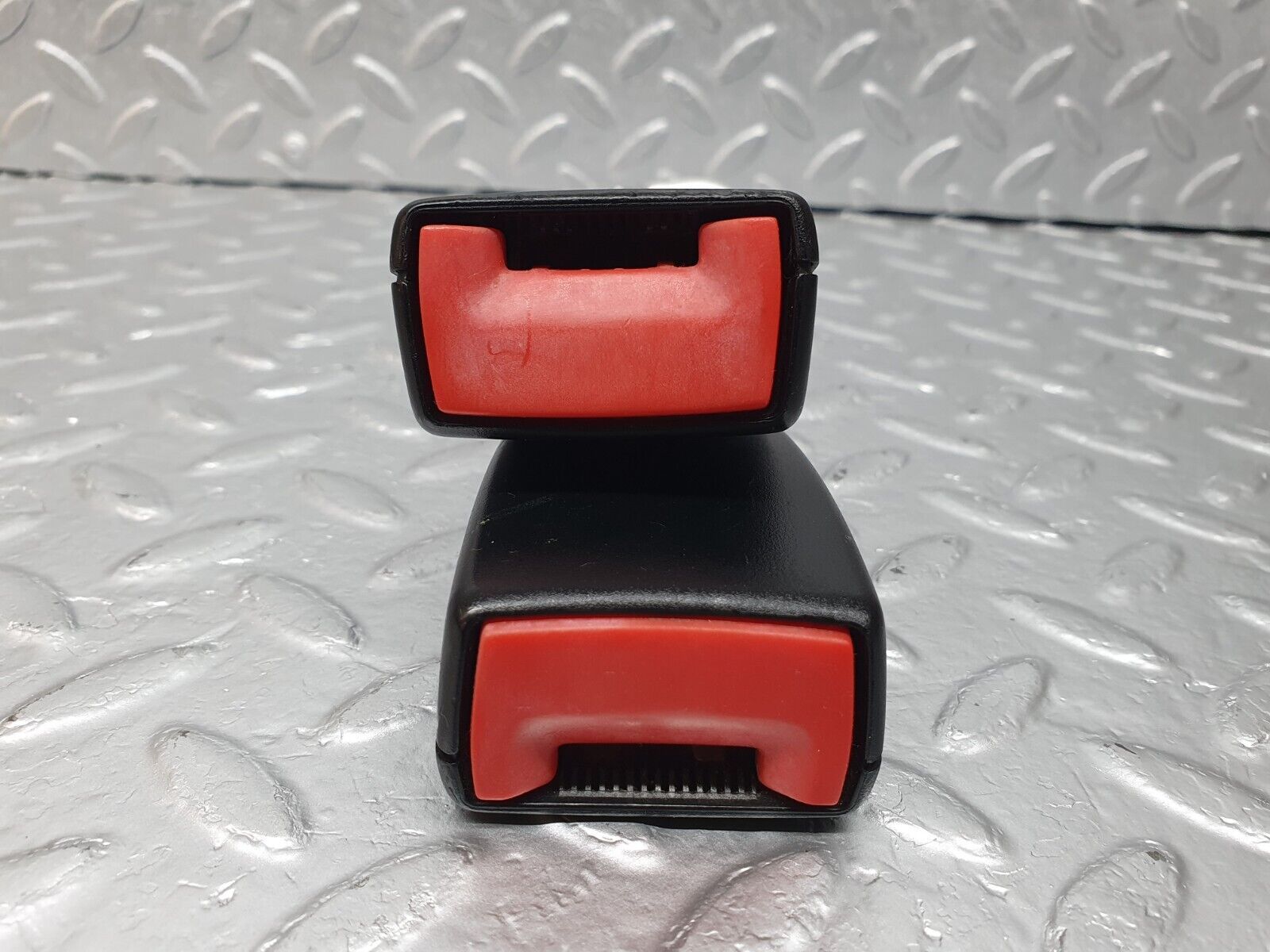 41984 Mercedes-Benz W202 C200 Rear Seat Belt Set With Buckles 2028600586 2028609269