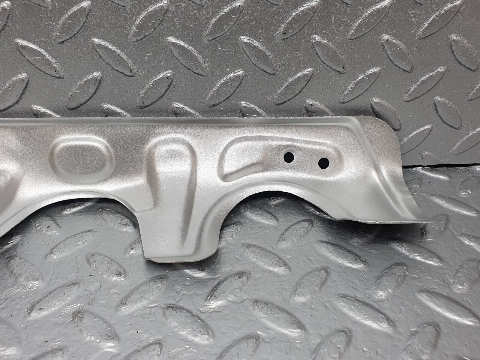 43598 Mercedes-Benz C126 380SEC Coupe Exhaust Manifold Heat Shield