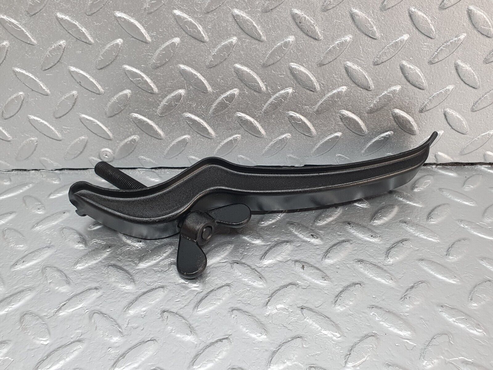 43145 Mercedes-Benz W108 280SE Spare Wheel Holder
