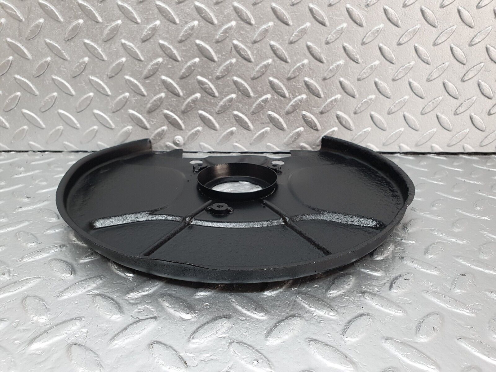 43204 Mercedes-Benz W108 280SE Front Left Brake Disc Protection Plate