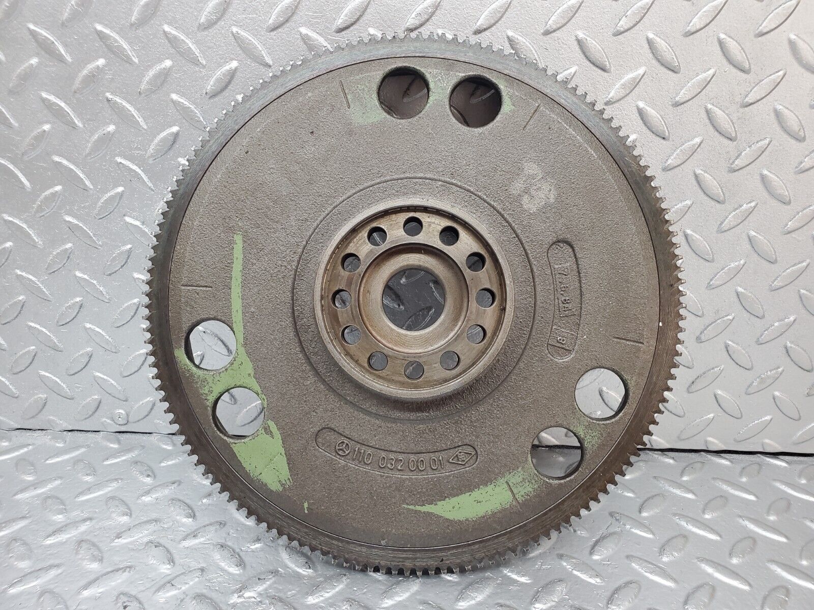 44517 Mercedes-Benz W123 280E Flywheel Starter Ring 1100320001