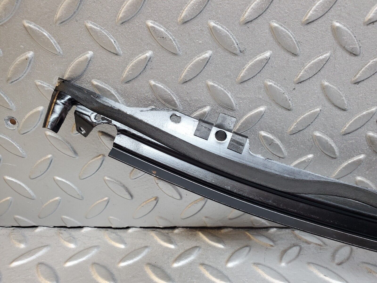 45147 Mercedes-Benz R129 300SL Coupe Front Windscreen Top Moulding Trim