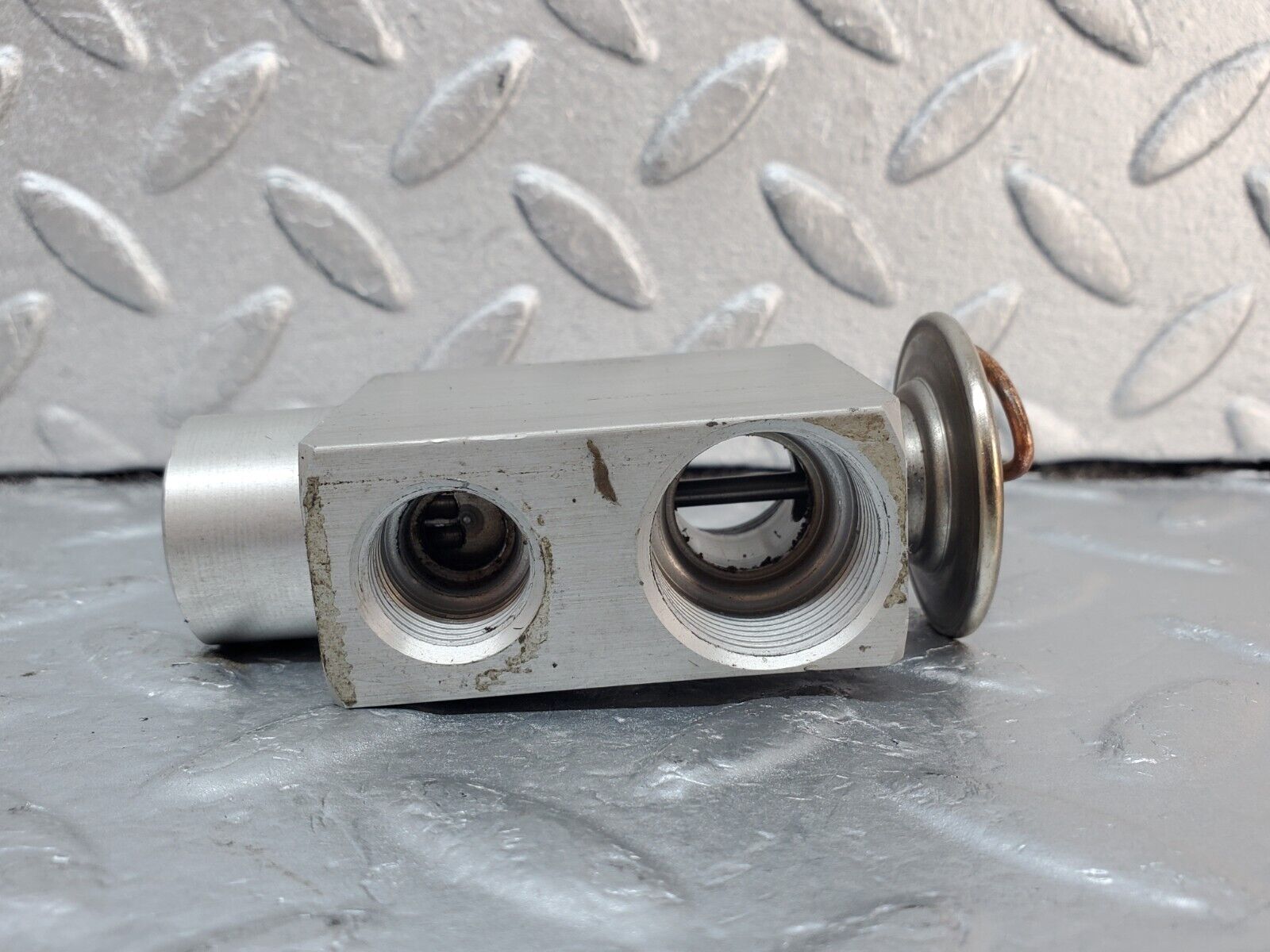 45942 Mercedes-Benz W126 420SE Air Conditioning Expansion Valve