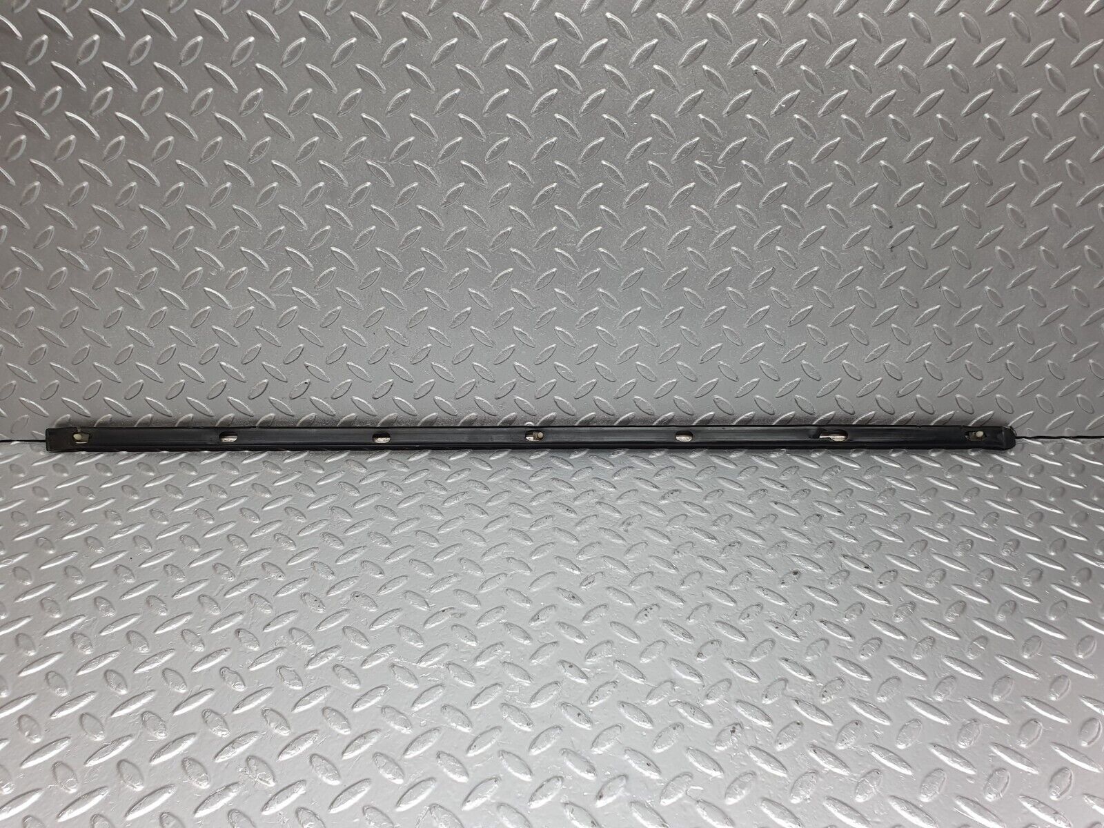 43455 Mercedes-Benz W108 280SE Front Right Door Centre Moulding Trim