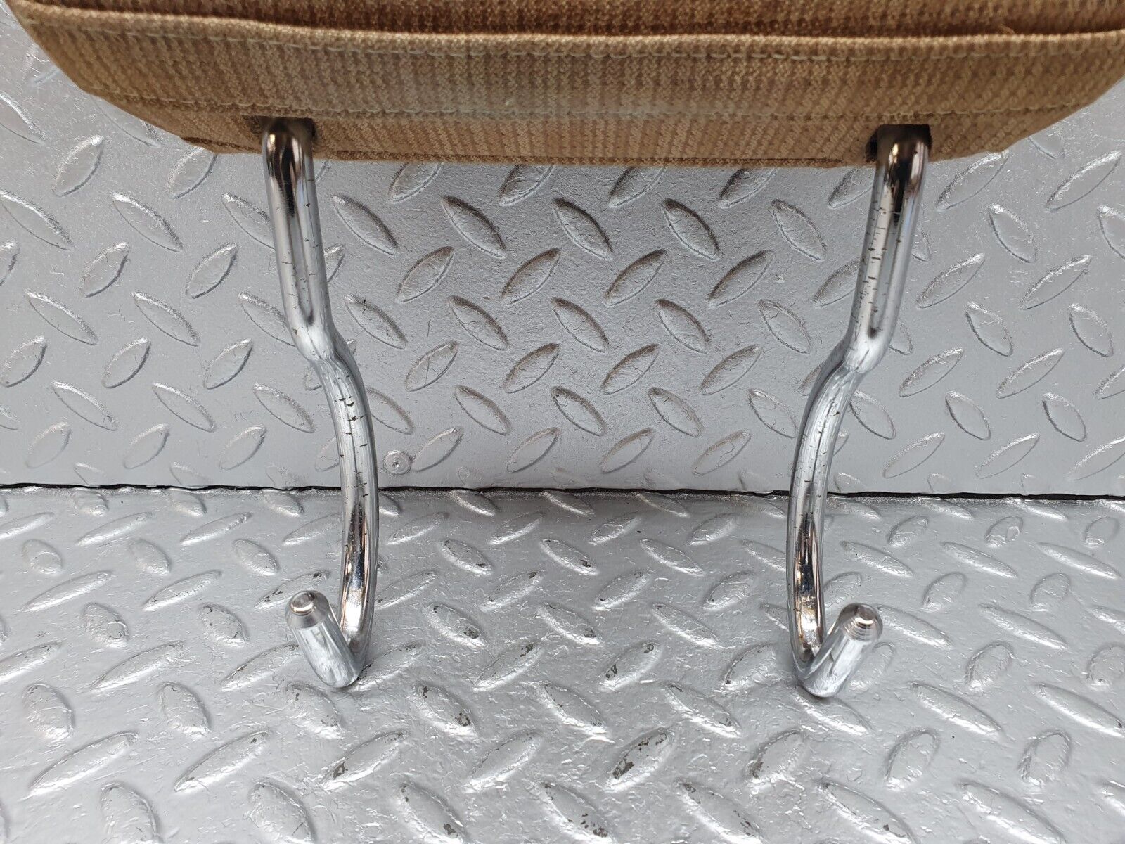 41726 Mercedes-Benz W124 200E Rear Headrest