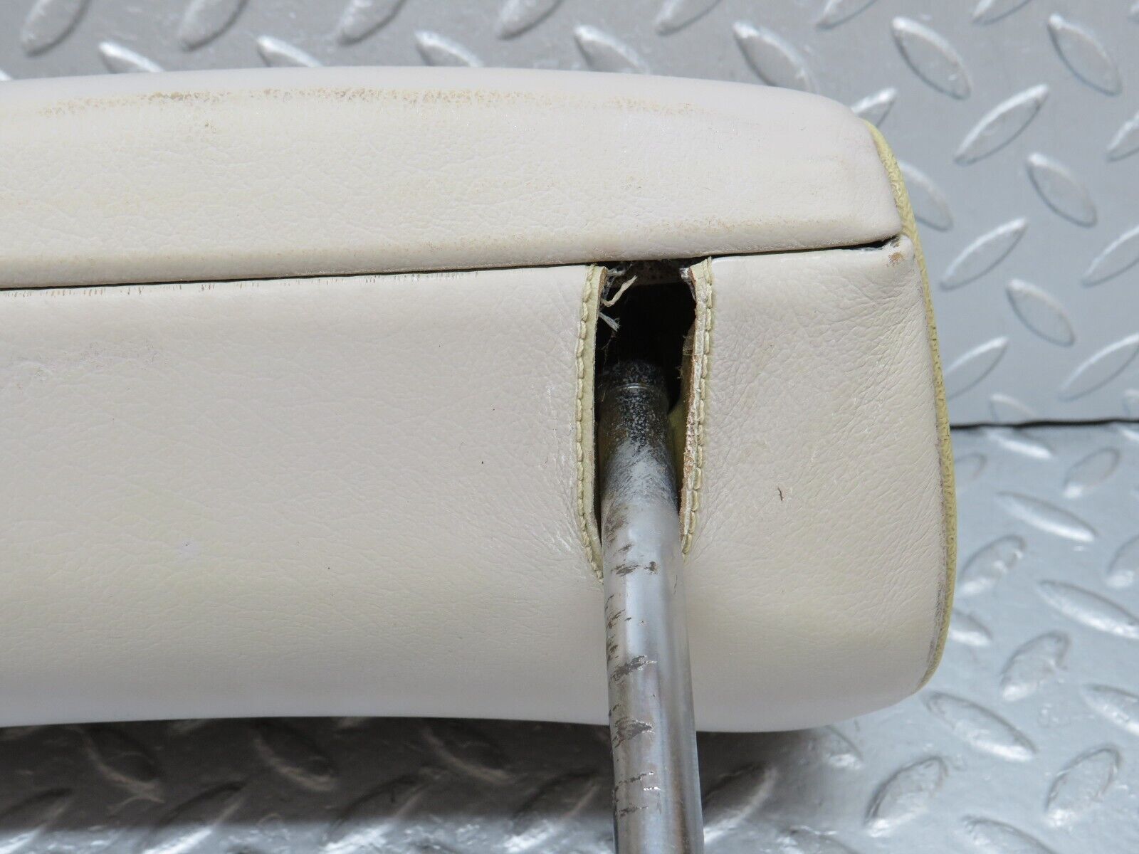 35629 Mercedes-Benz R107 280SL Front Seat Headrest