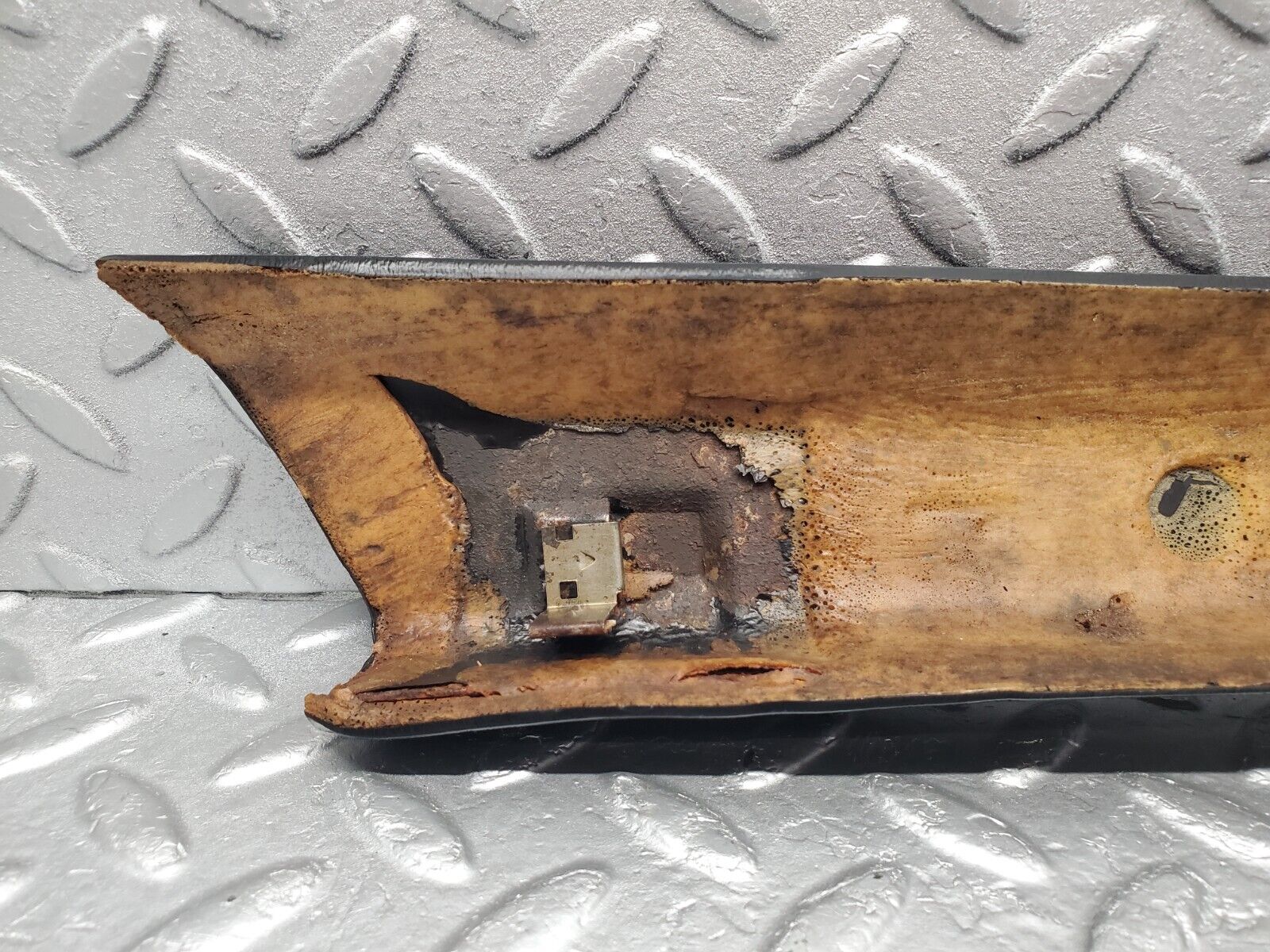 46346 Mercedes-Benz C123 280CE Coupe A Pillar Cover Left Side Black