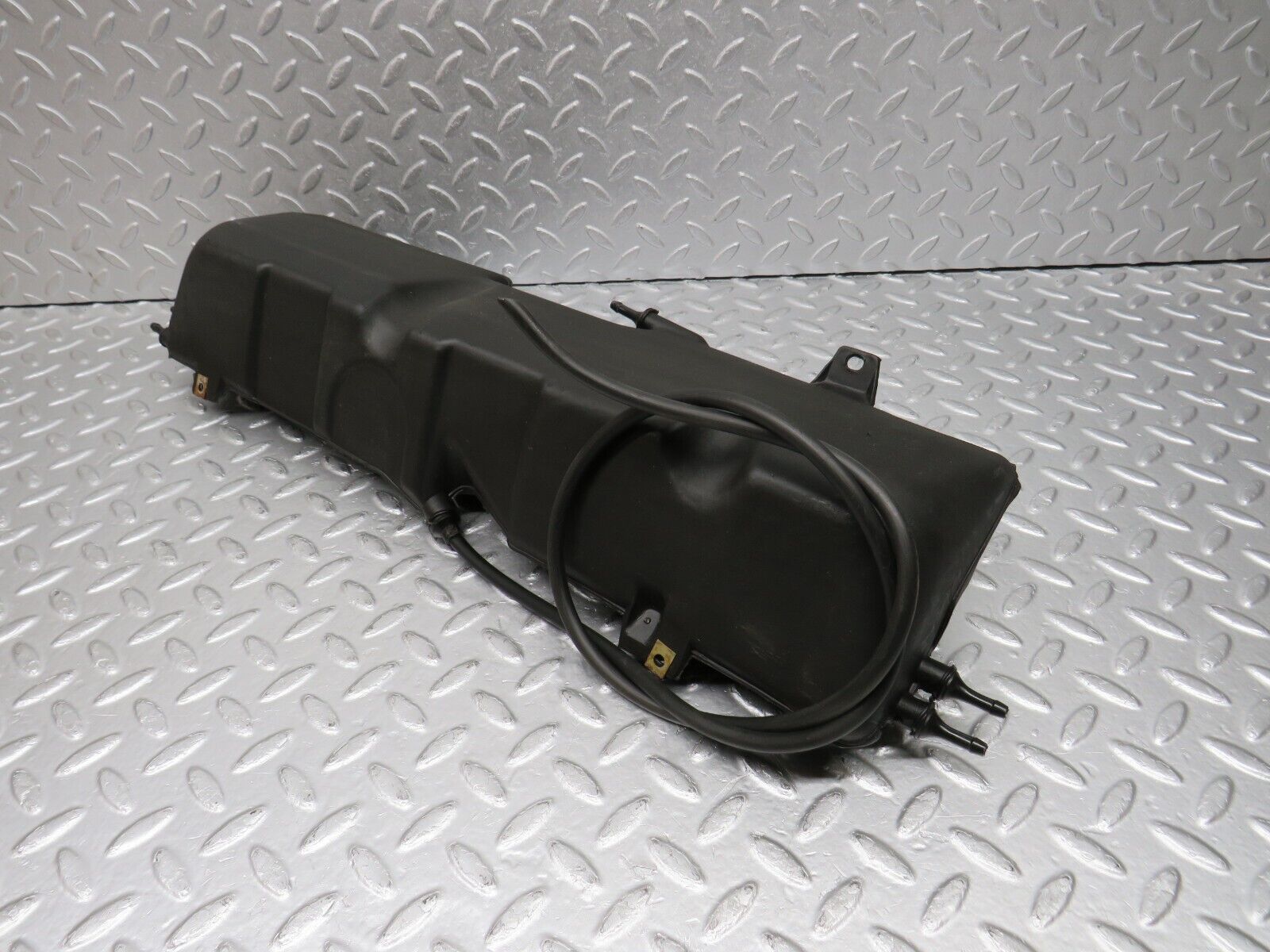 39897 Mercedes-Benz R107 350SL Fuel Gas Vapor Expansion Tank