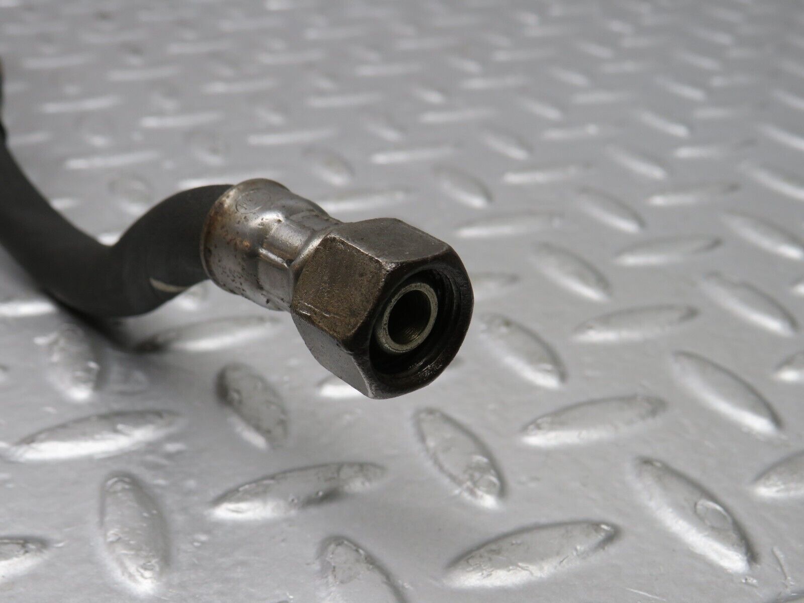 39325 Mercedes-Benz R107 500SL Gearbox Oil Hose Pipe