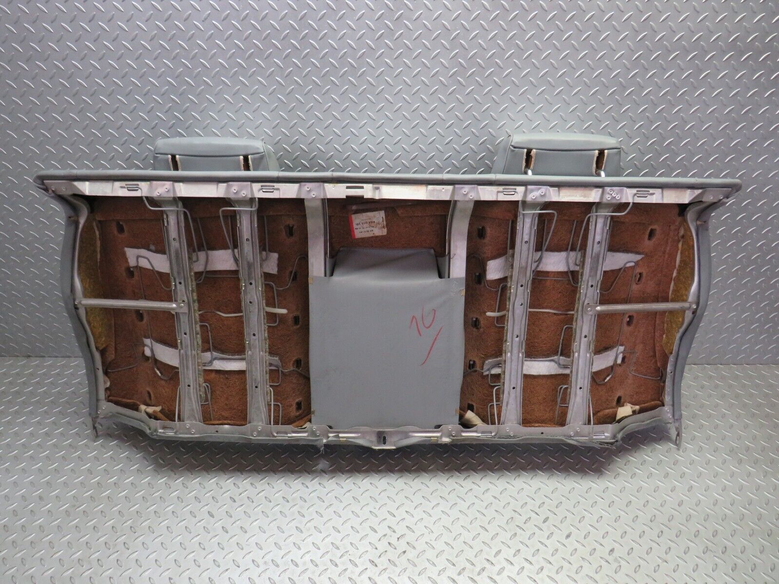 42911 Mercedes-Benz W126 420SE Rear Seat Leather Grey 1269202750 1269202716