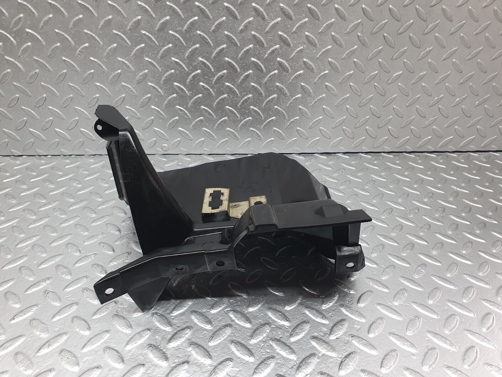 42727 Mercedes-Benz W201 190 2.0L Bulkhead Panel Left 2016281055