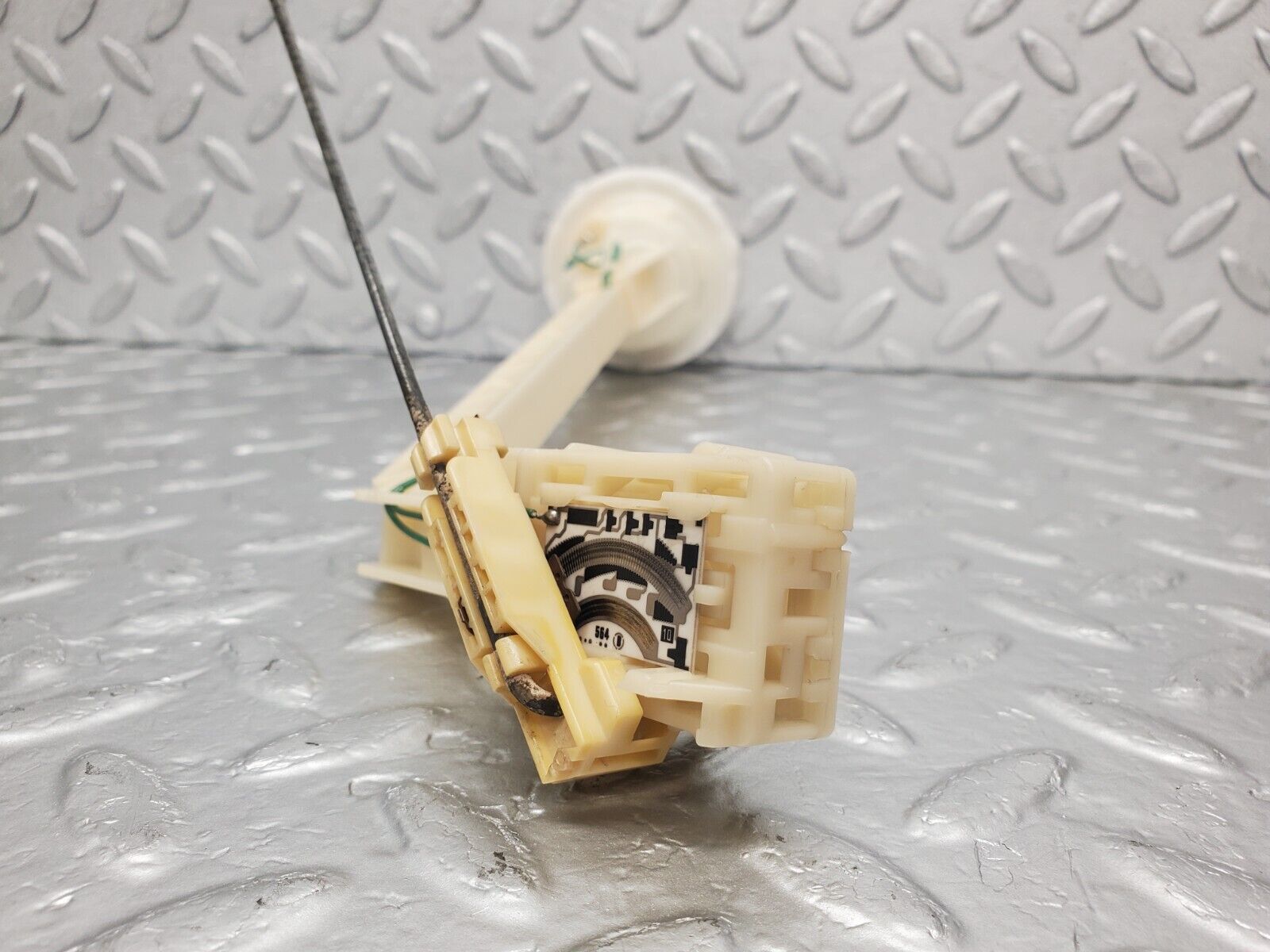 46132 Mercedes-Benz W220 S430 Fuel Level Sender Unit 2205420717