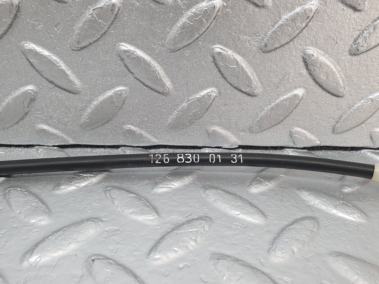 43762 Mercedes-Benz C126 380SEC Coupe Heater Control Cable 1268300131