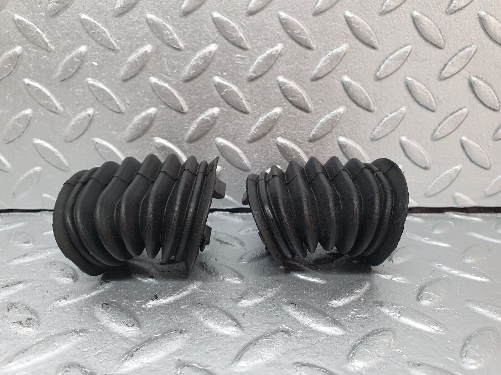 41608 Mercedes-Benz W124 200E Rear Door Wire Protector Rubber 1268210597