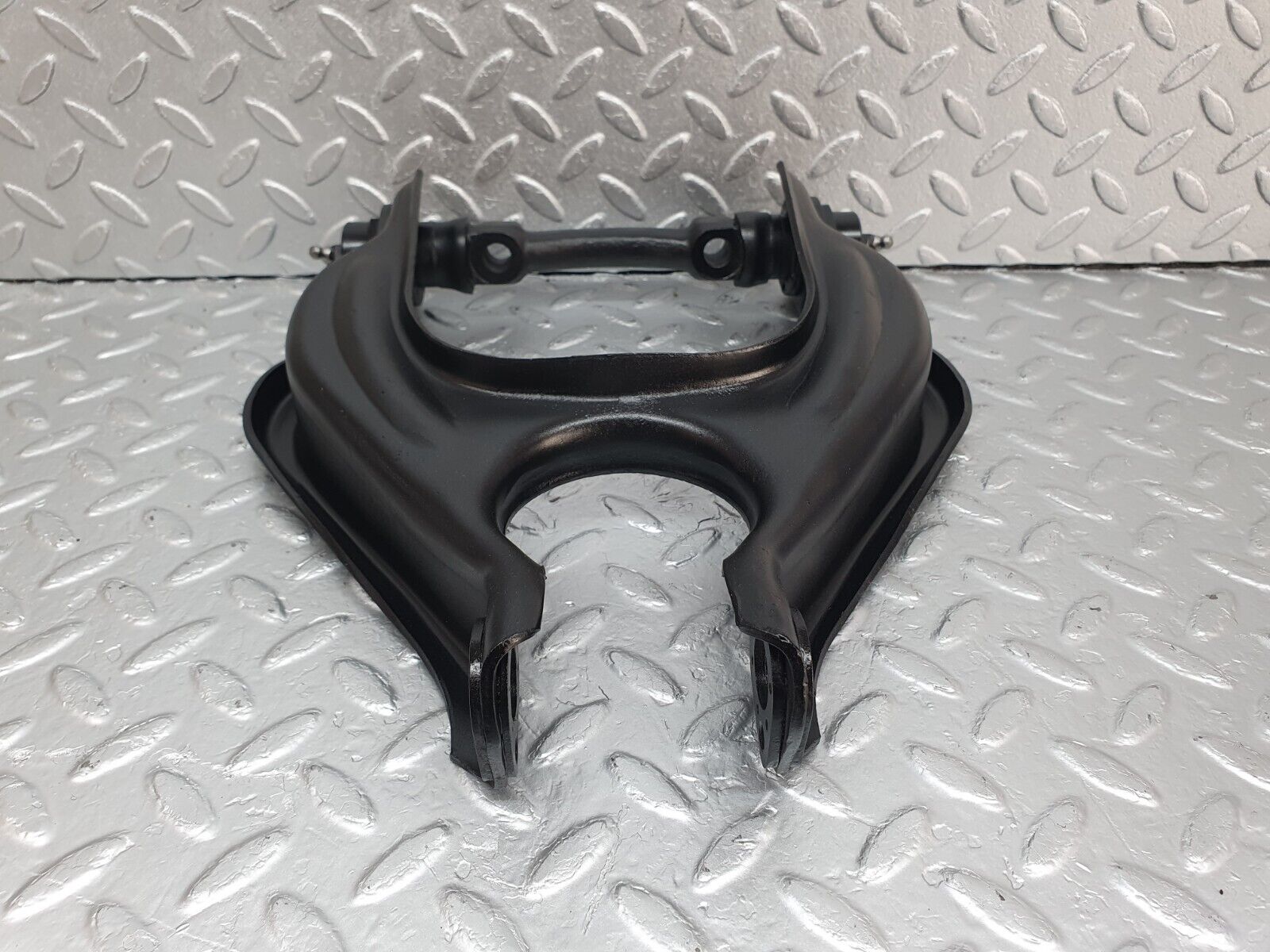 43201 Mercedes-Benz W108 280SE Front Left Upper Control Arm