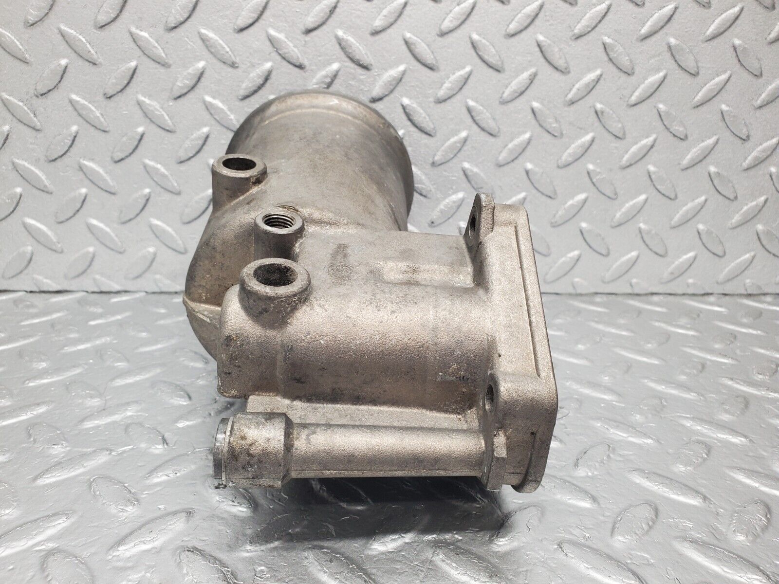 46093 Mercedes-Benz W126 420SE Oil Filter Housing 0011846525 1171802611