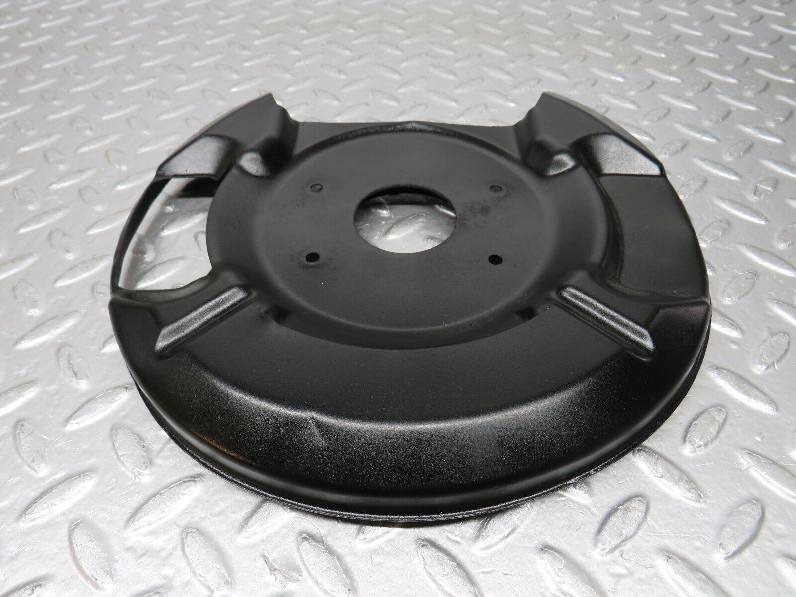 33010 Mercedes-Benz C107 R107 350 V8 Front Right Brake Disc Protection Plate