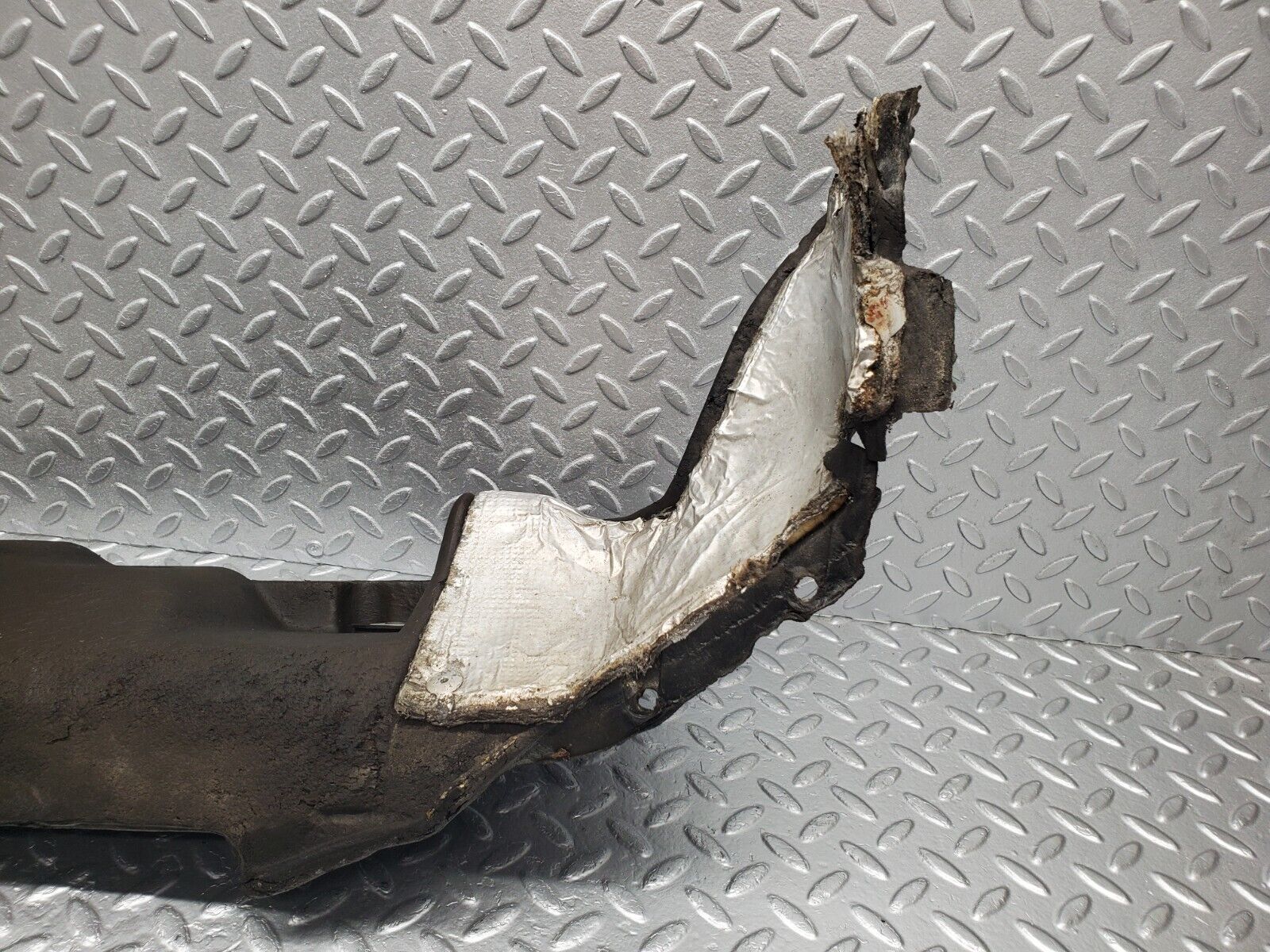 46017 Mercedes-Benz W126 420SE Firewall Heat Shield