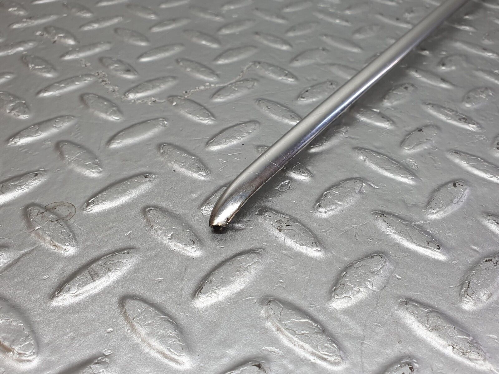 43477 Mercedes-Benz W108 280SE Roof Chrome Trim Right Side