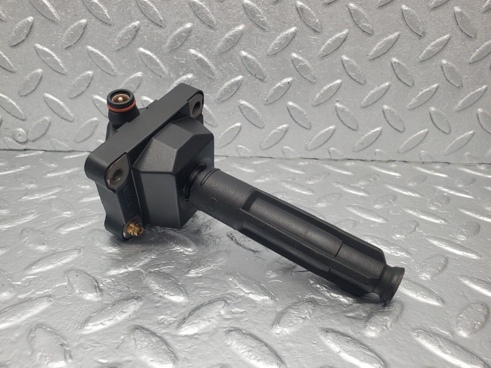 46199 Mercedes-Benz W124 280E Ignition Bosch 0001587003 0221506444 0001593642