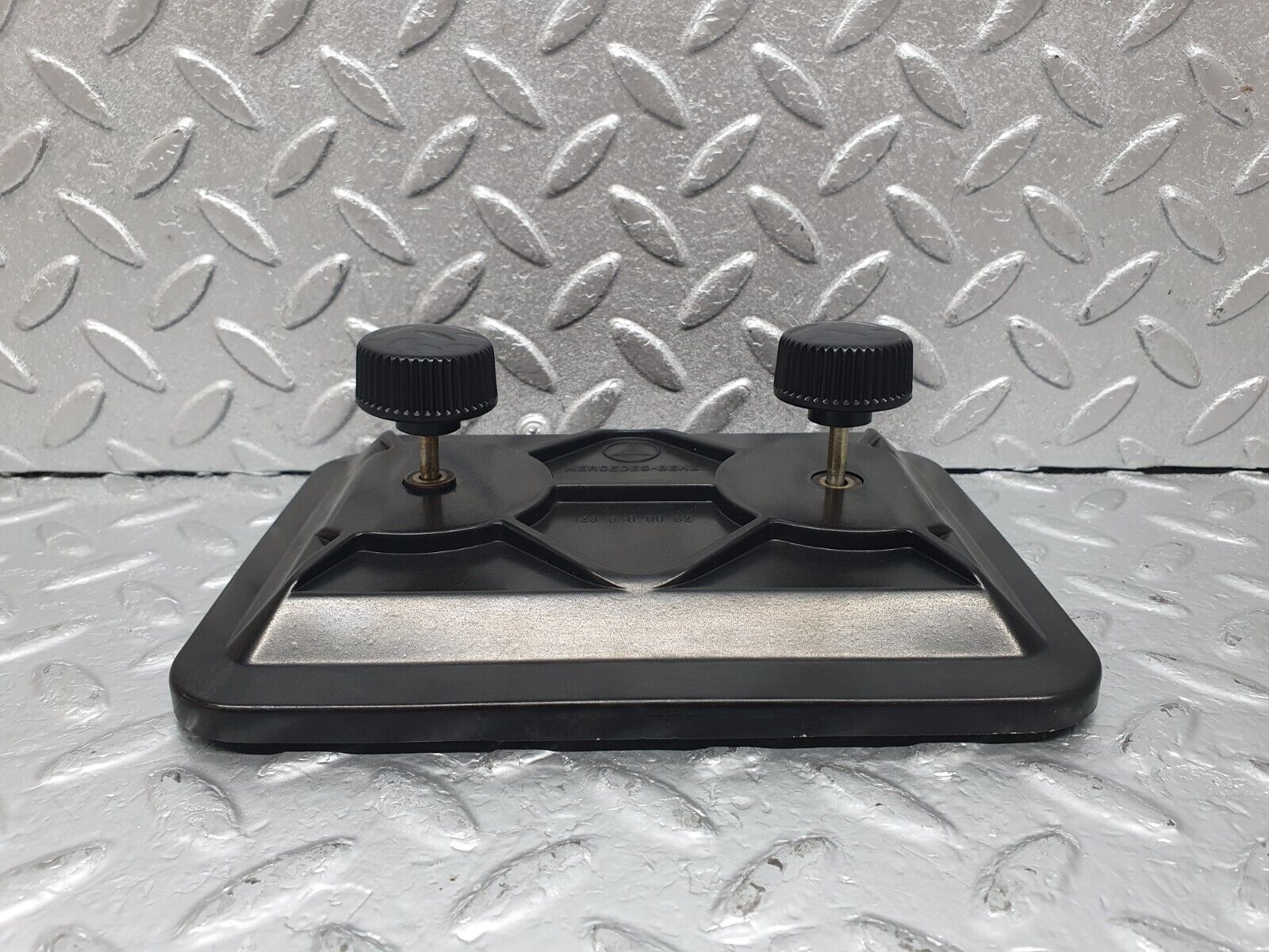 43908 Mercedes-Benz C123 230CE Coupe Fuse Box Cover Lid 1235400082 1235451000