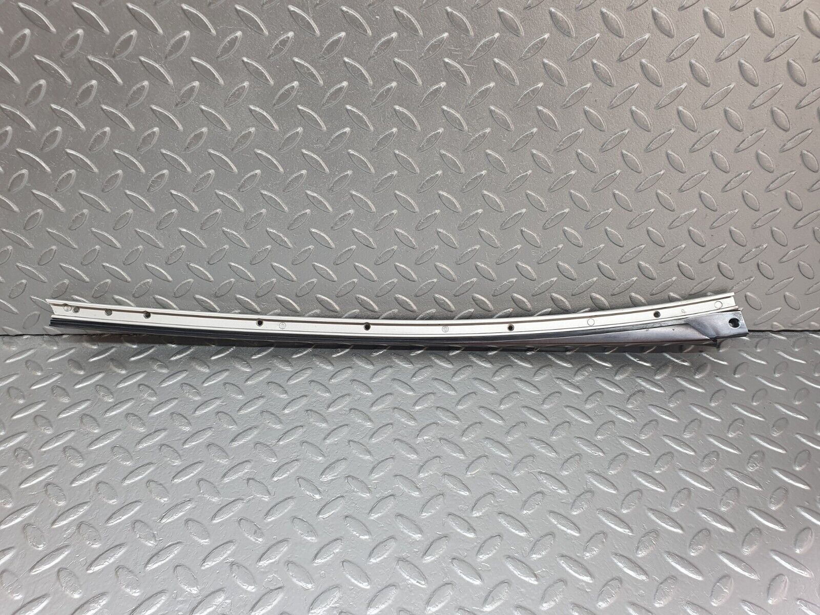 42450 Mercedes-Benz R129 320SL Coupe A Pillar Chrome Trim Cover Left