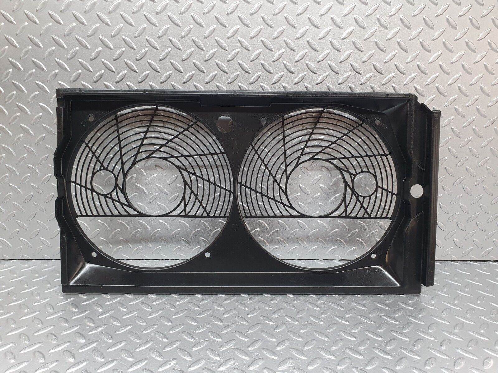 42190 Mercedes-Benz R129 320SL Coupe Radiator Fan Shroud Cover 1295050555